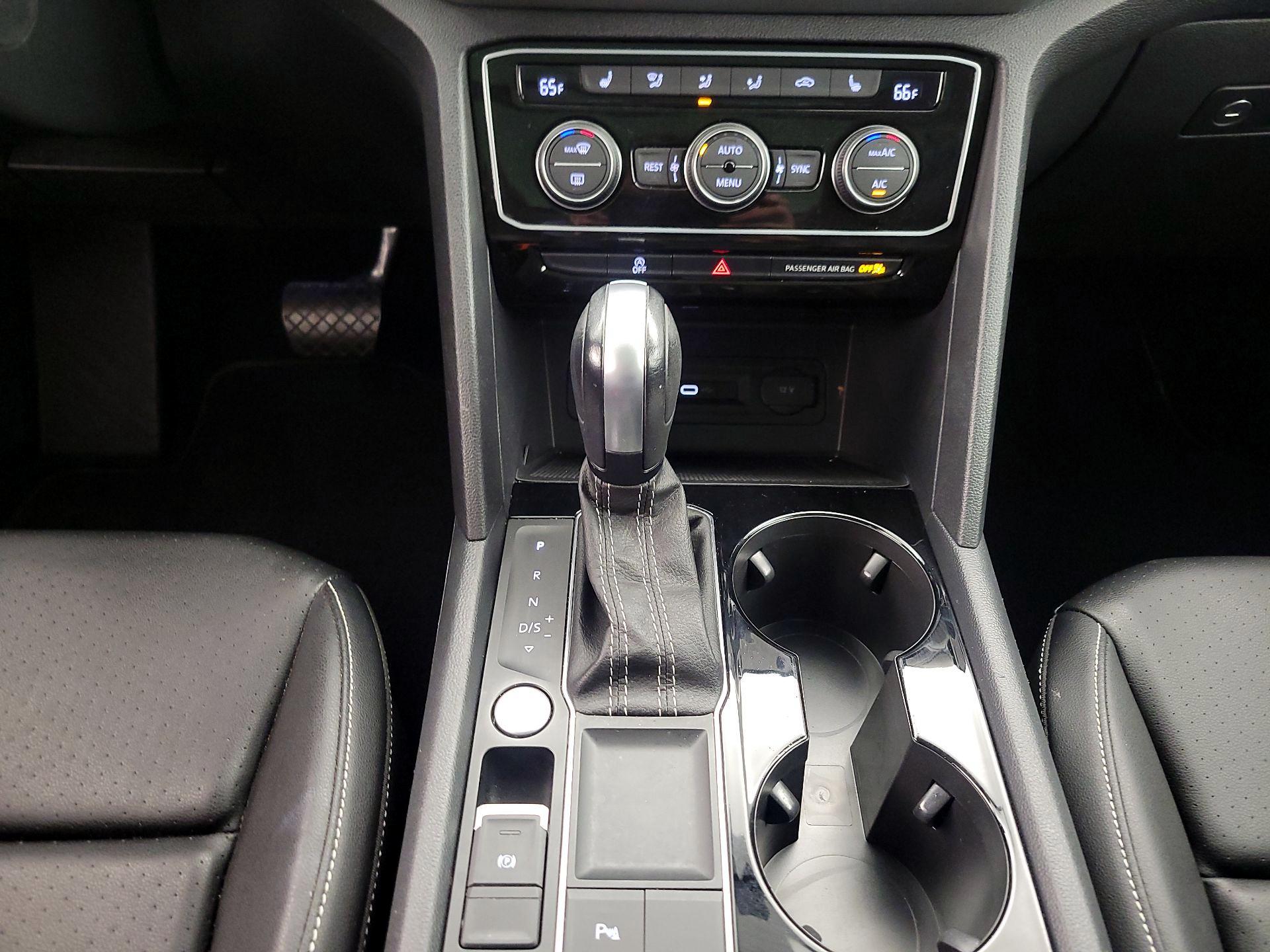 Thumbnail: 2023 Volkswagen Atlas - 17