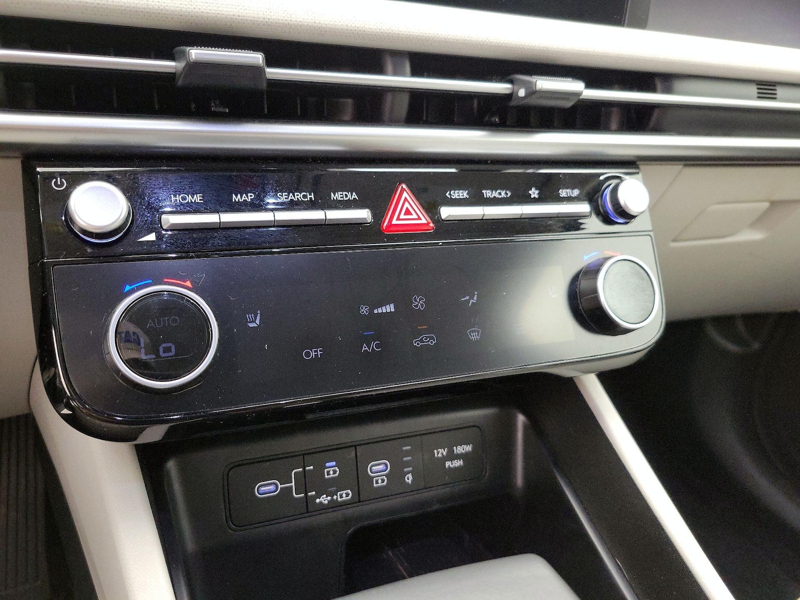 2025 Hyundai Tucson SEL Convenience - Photo 18