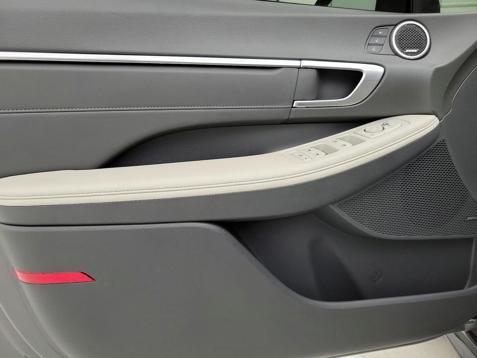 2023 Hyundai Sonata Hybrid Limited - Photo 13