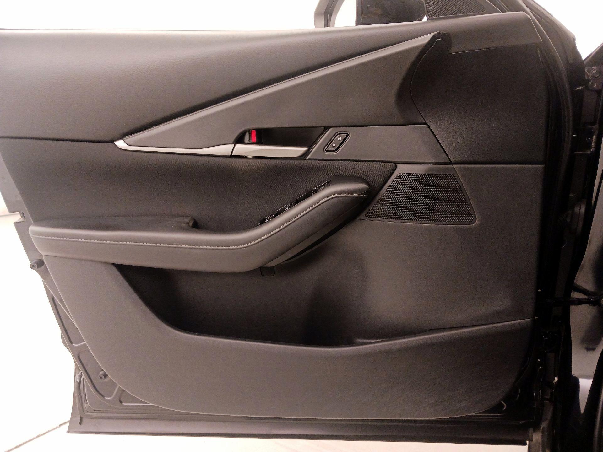 Thumbnail: 2022 Mazda CX-30 - 12
