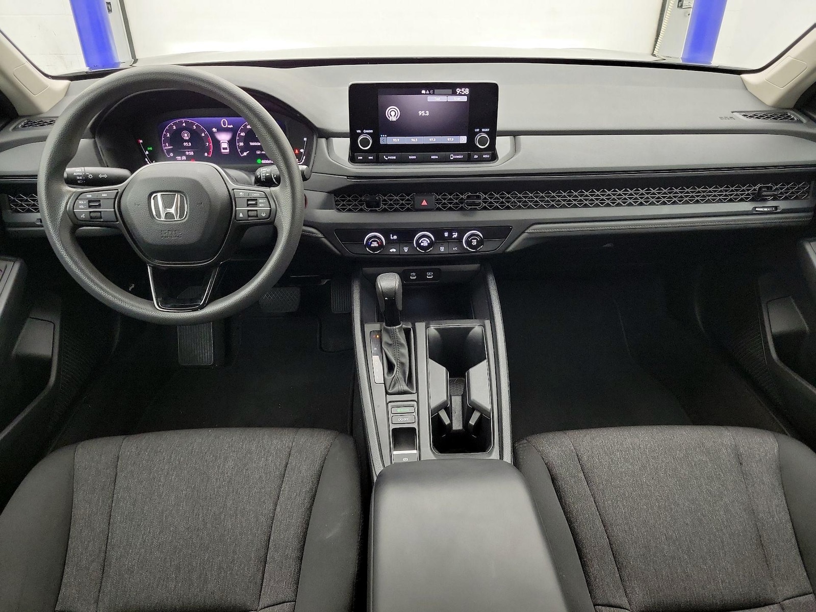 2024 Honda Accord LX - Photo 10