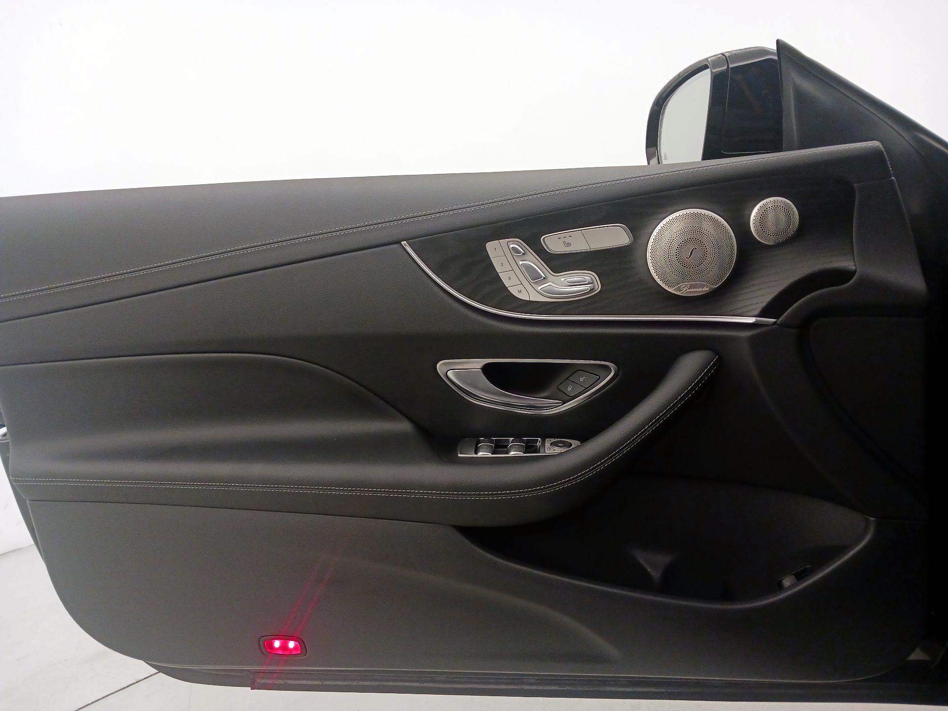 Thumbnail: 2022 Mercedes-Benz E-Class - 12