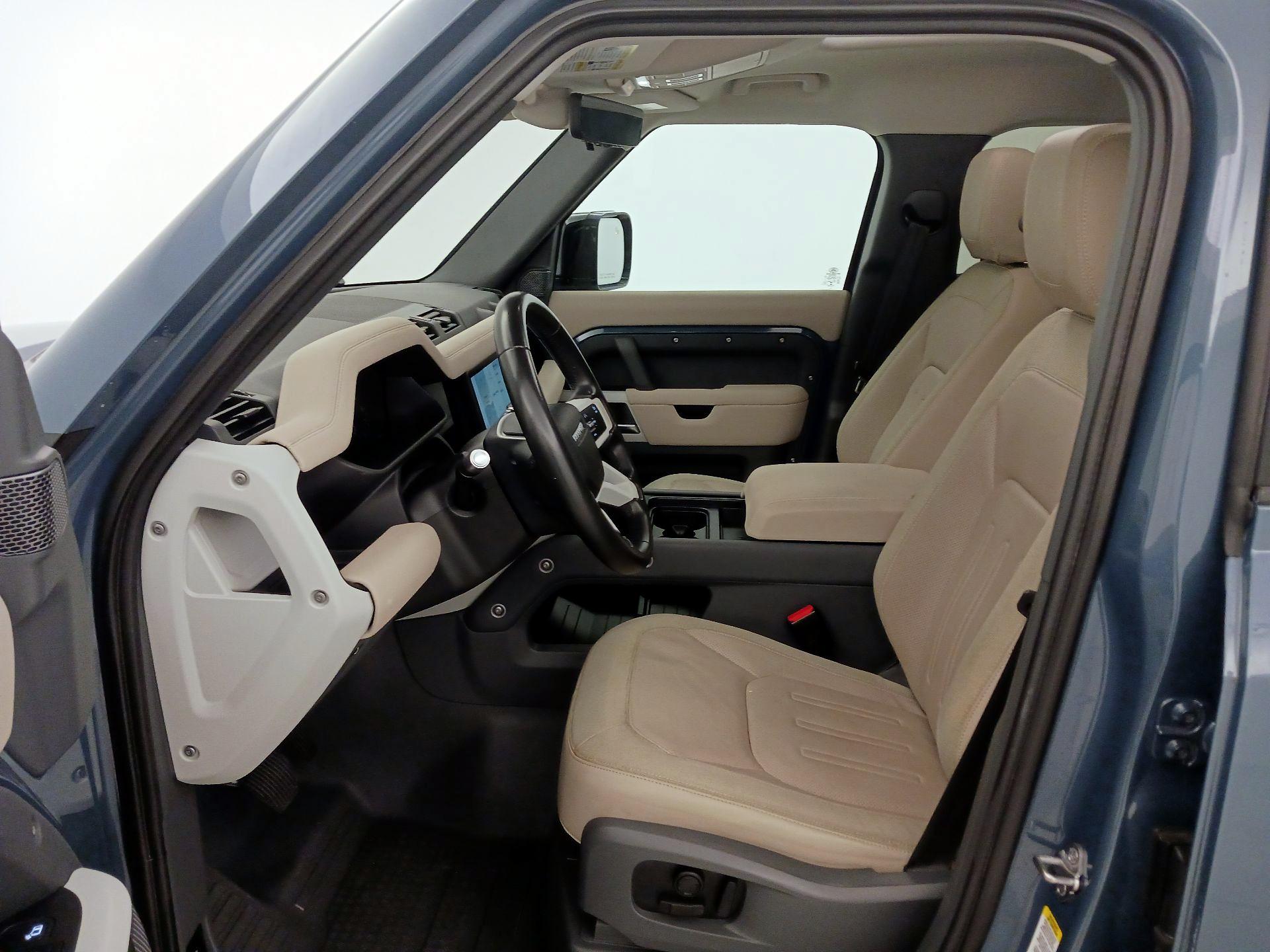 Thumbnail: 2020 Land Rover Defender - 11
