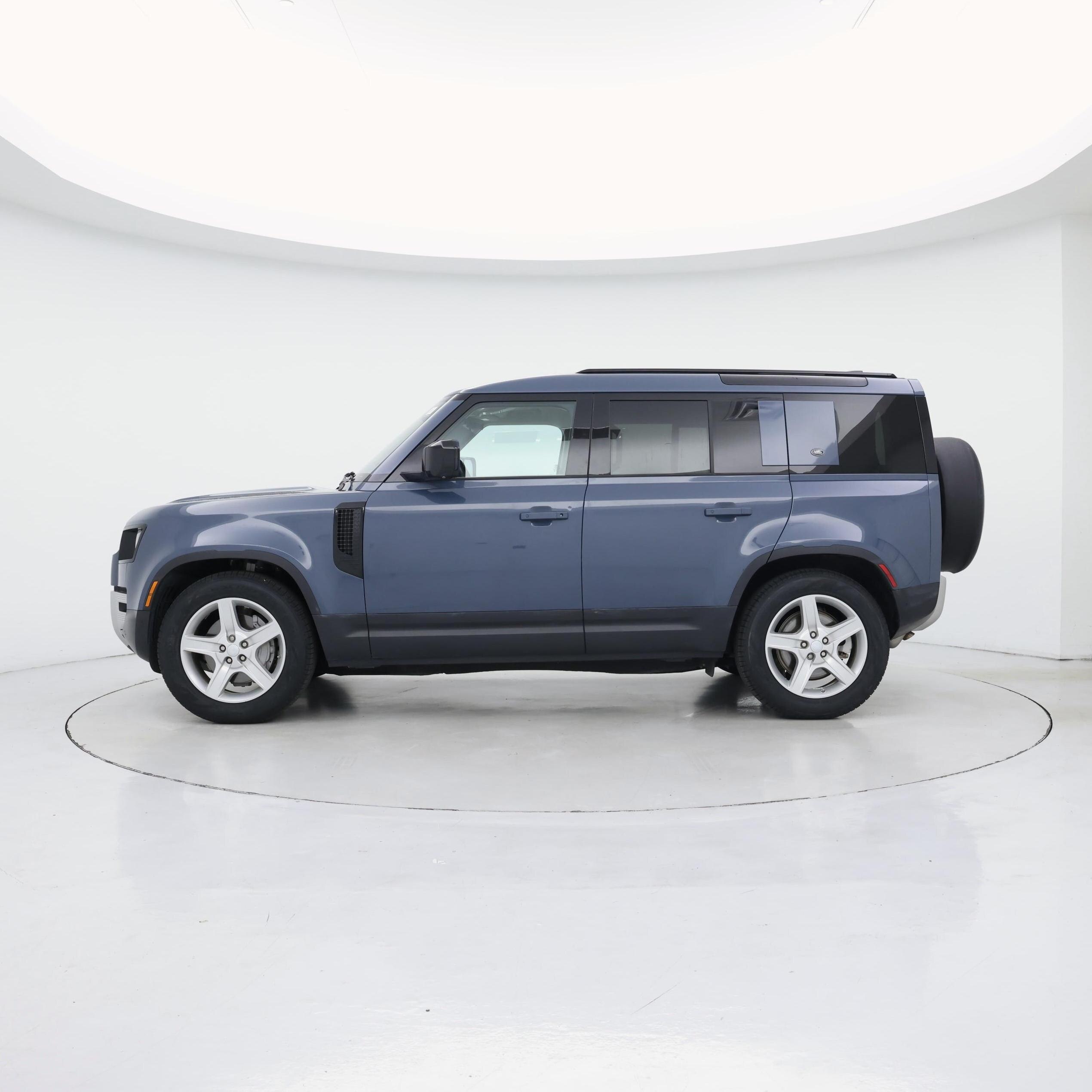 Thumbnail: 2020 Land Rover Defender - 3