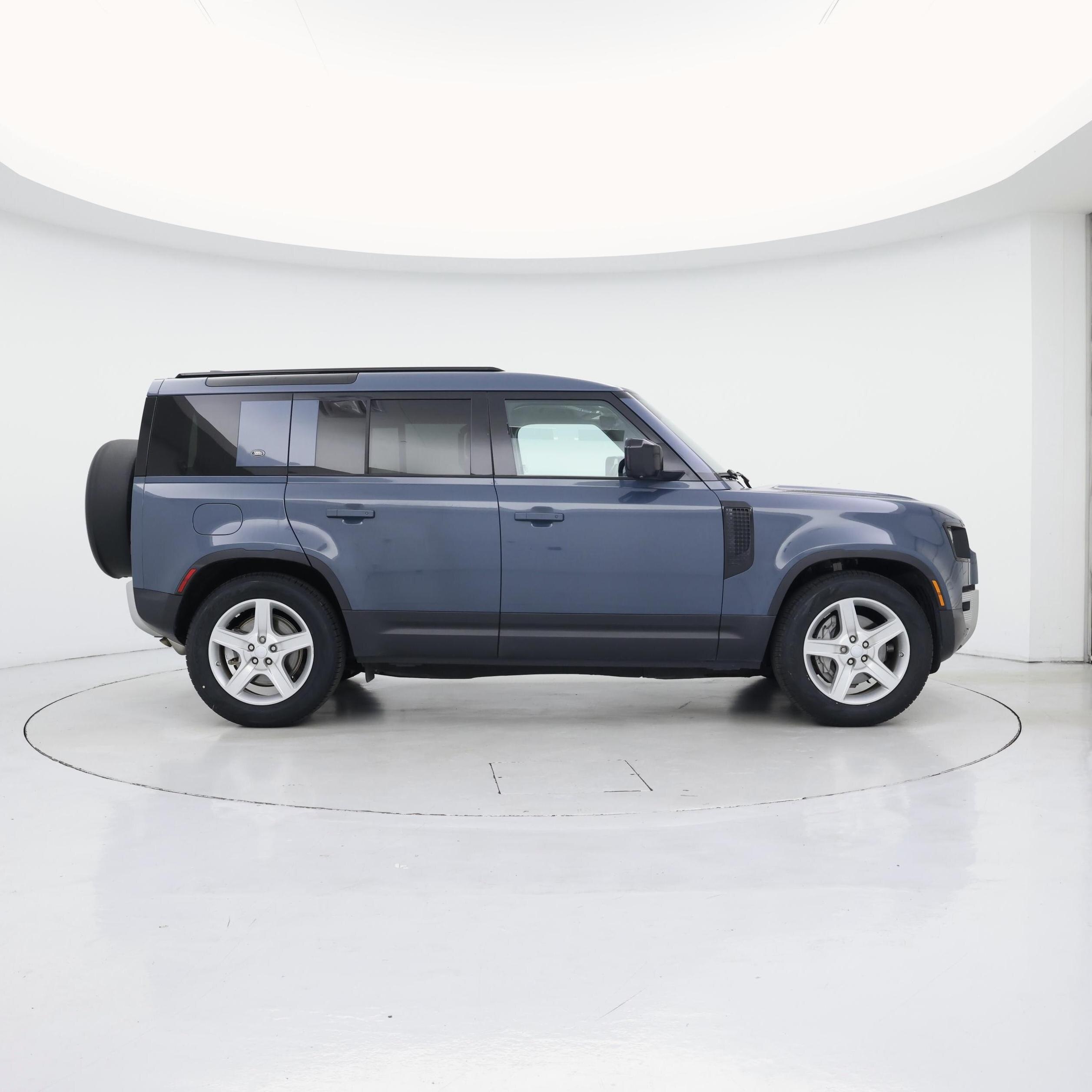Thumbnail: 2020 Land Rover Defender - 7