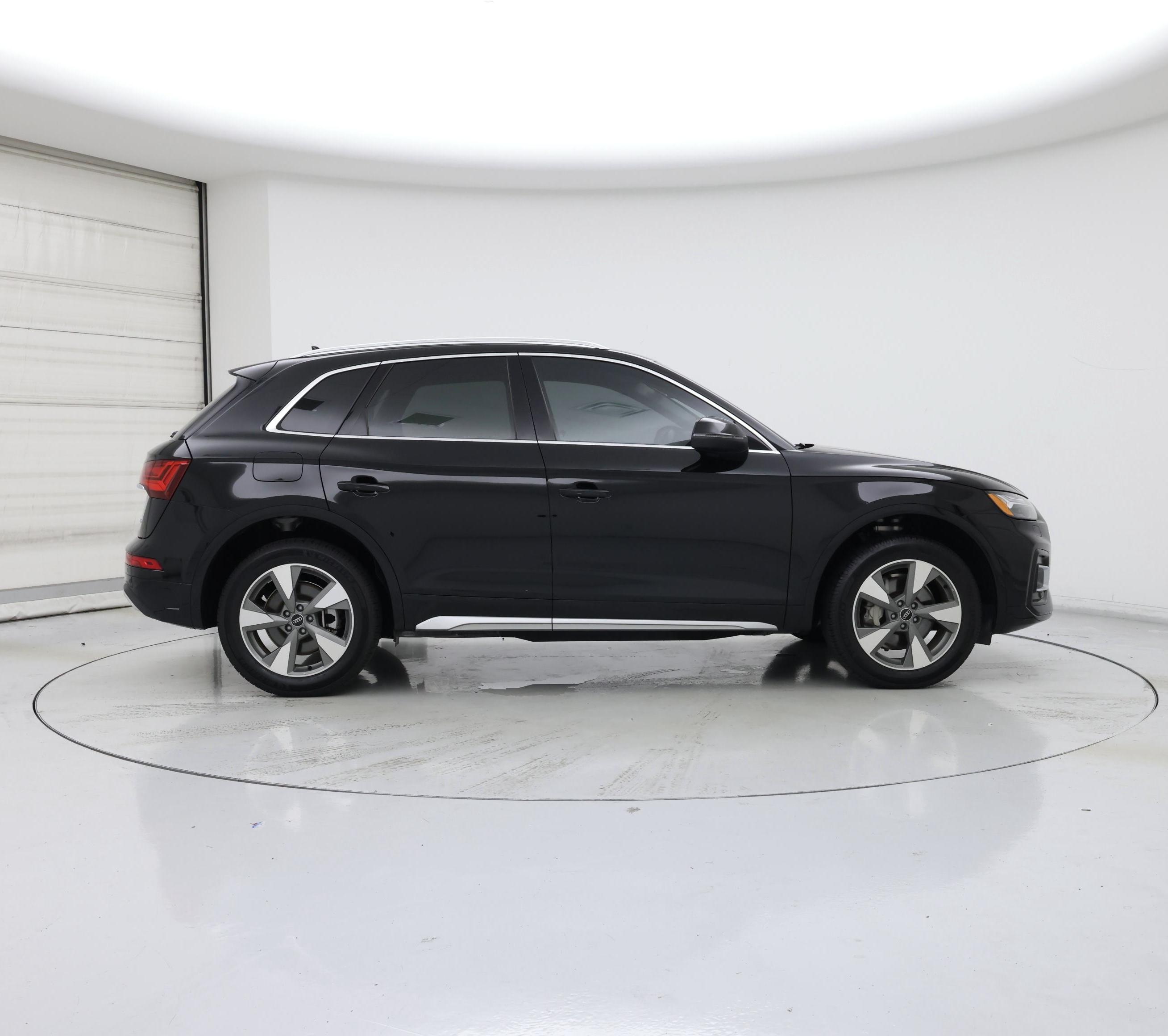 Thumbnail: 2024 Audi Q5 - 7