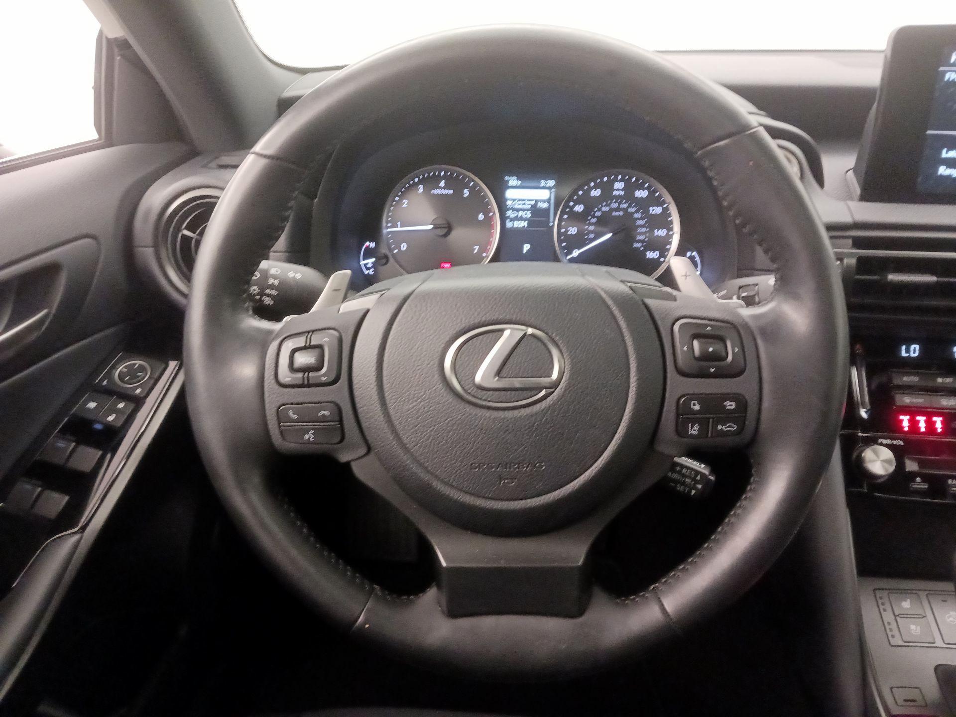 Thumbnail: 2024 Lexus IS - 10