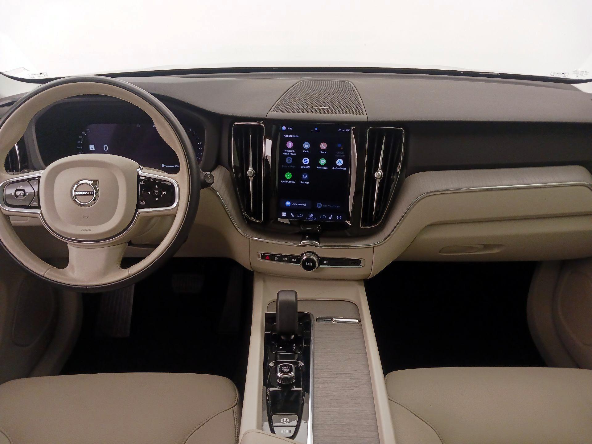 Thumbnail: 2023 Volvo XC60 - 9