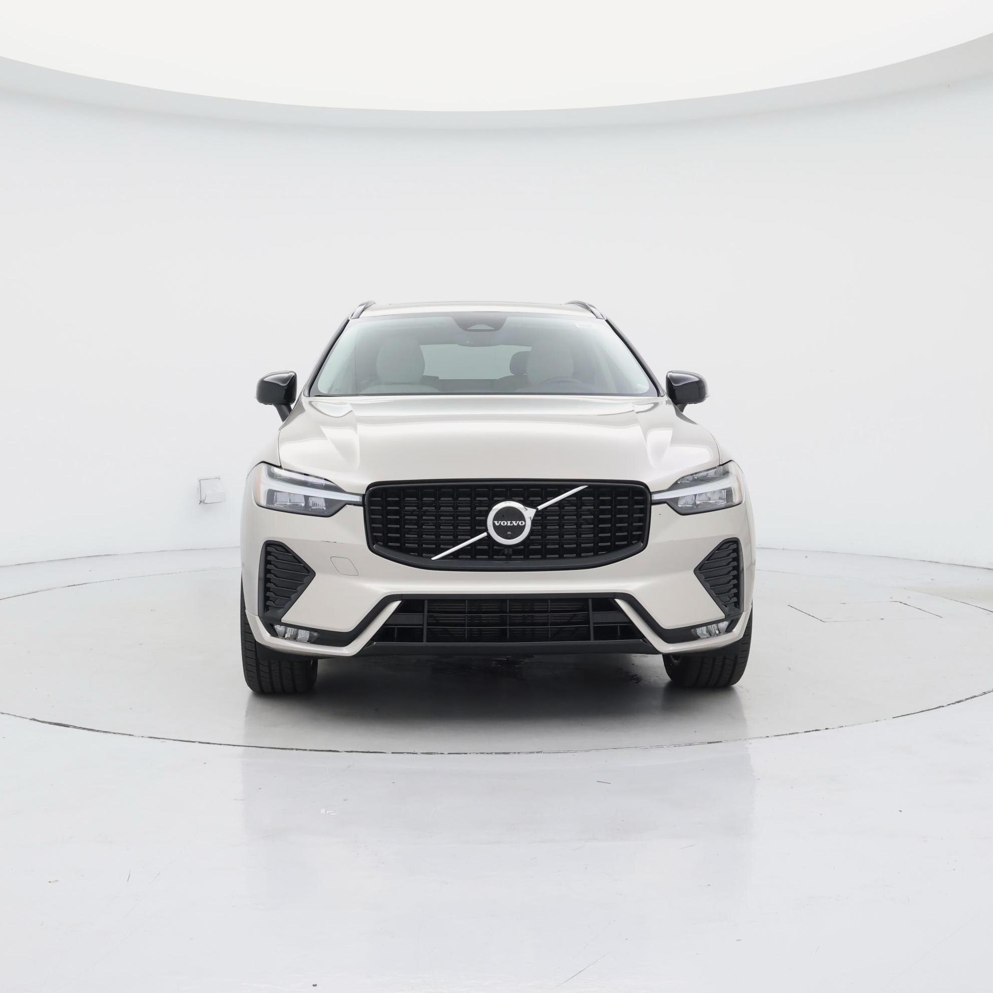 Thumbnail: 2023 Volvo XC60 - 5