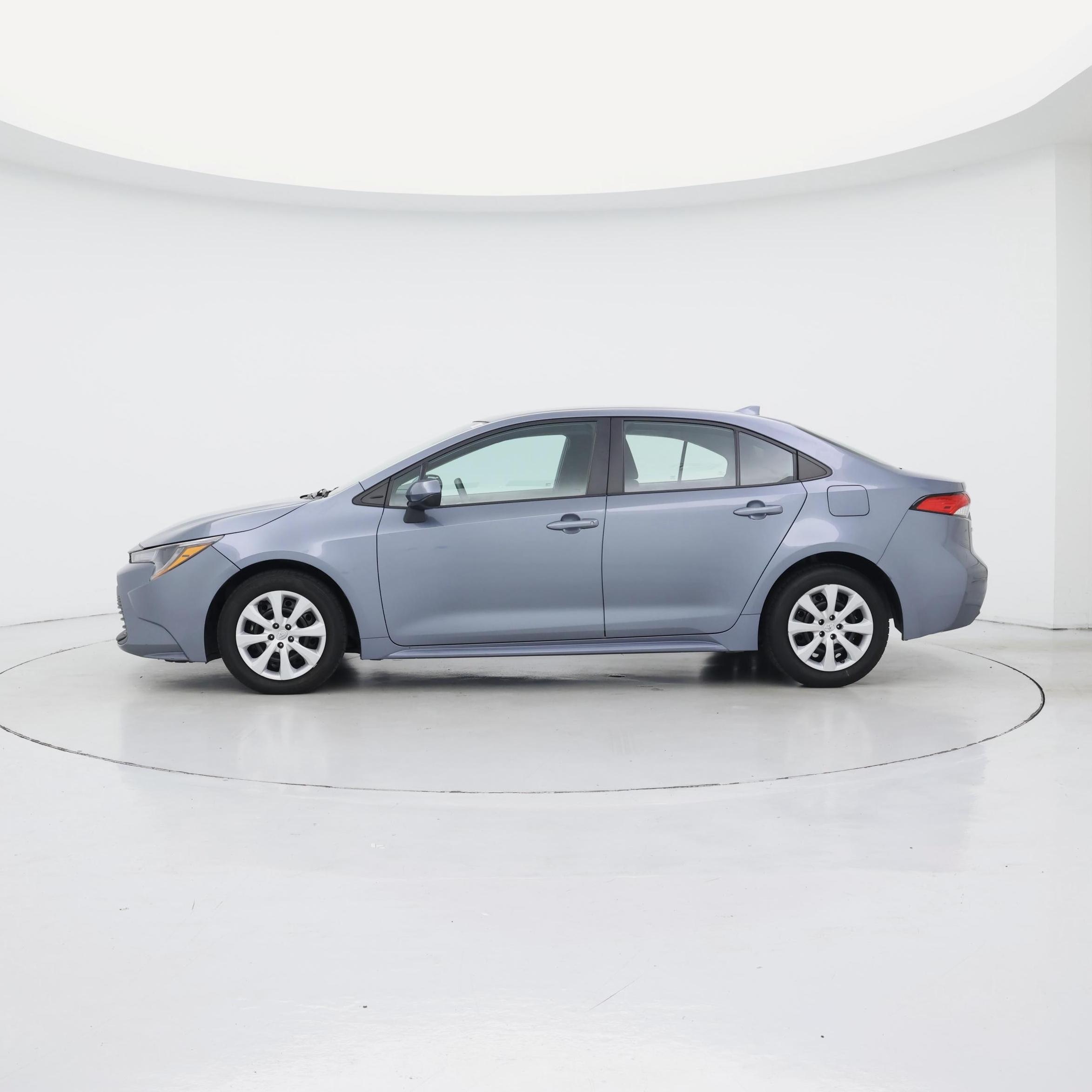 Thumbnail: 2024 Toyota Corolla - 3