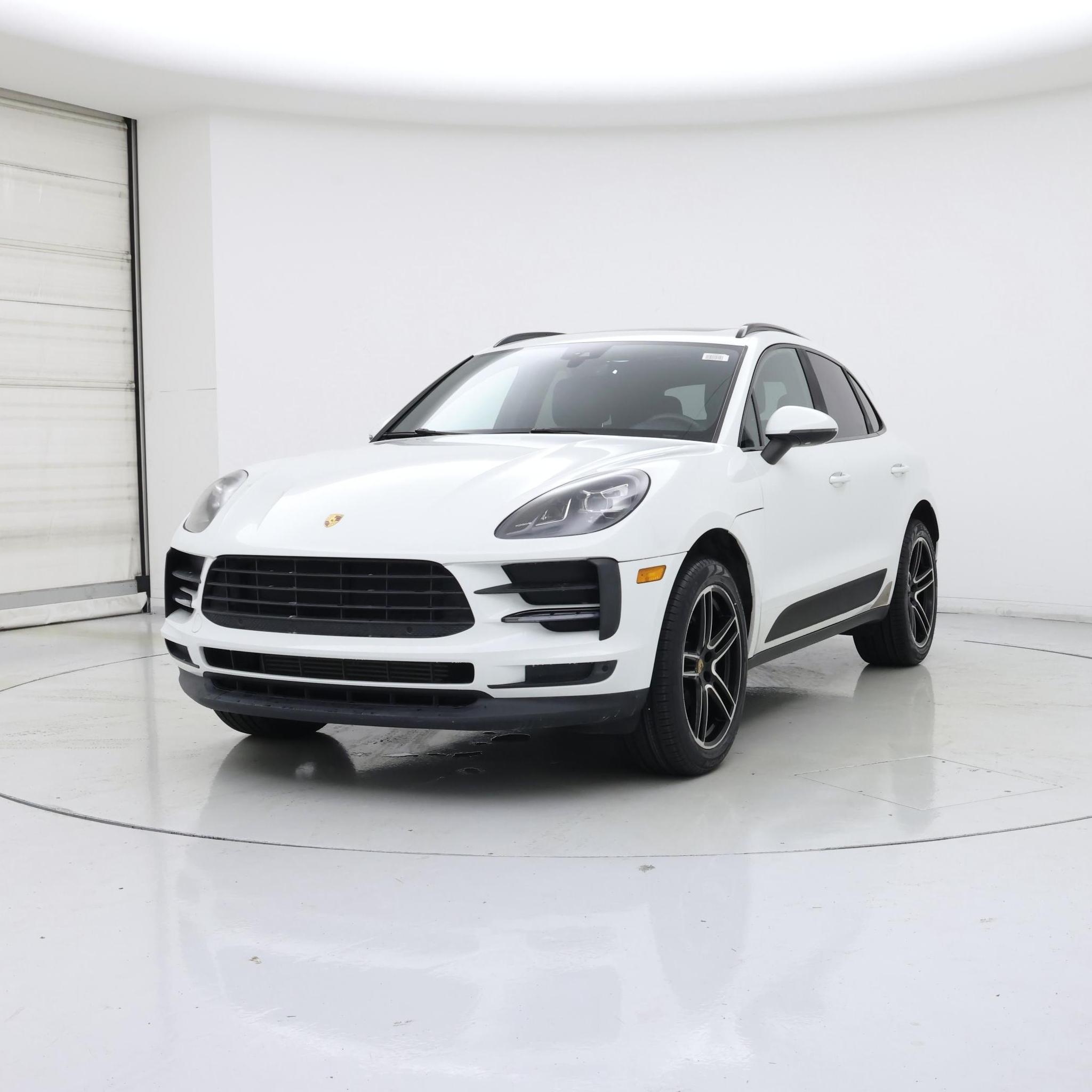 Thumbnail: 2020 Porsche Macan - 4