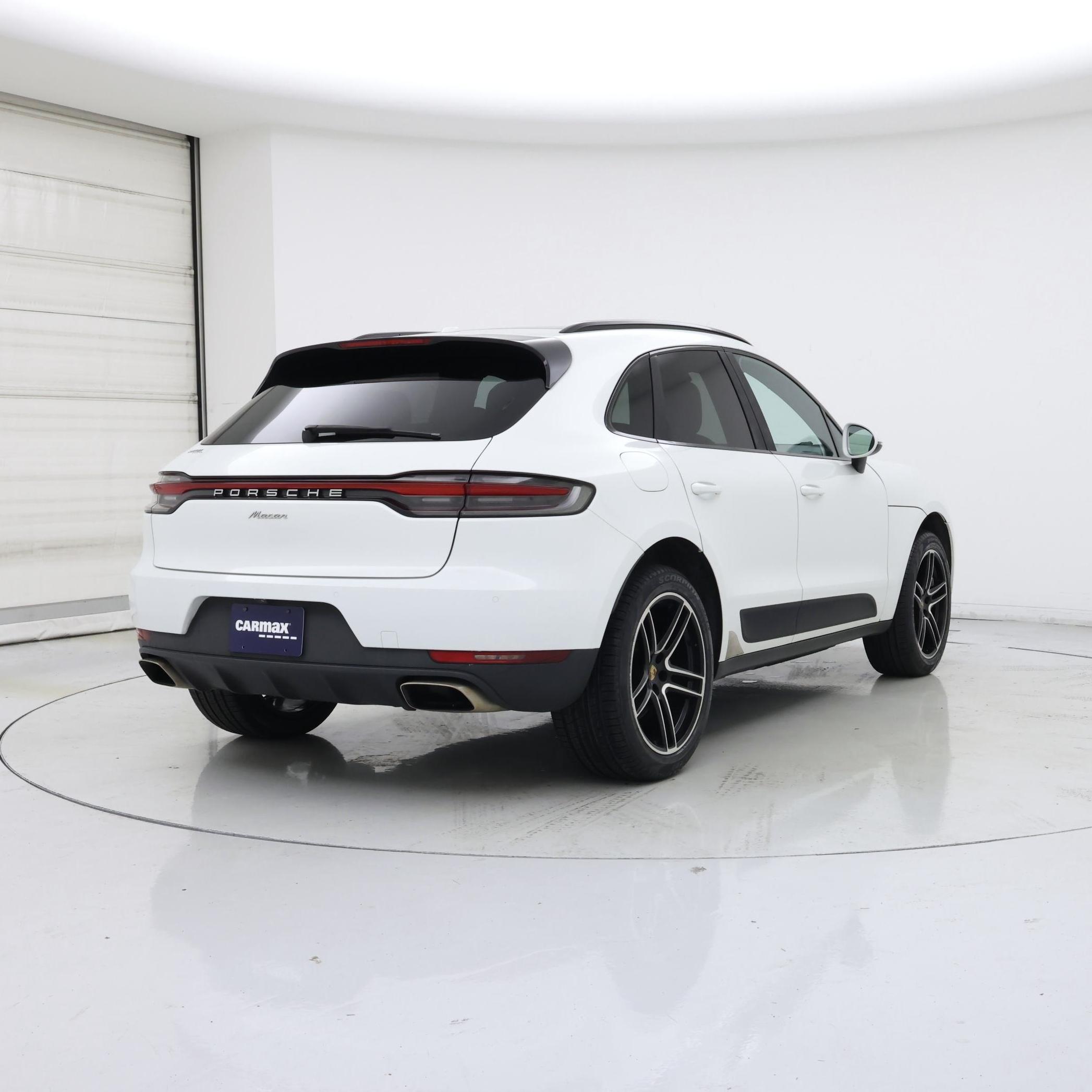 Thumbnail: 2020 Porsche Macan - 8