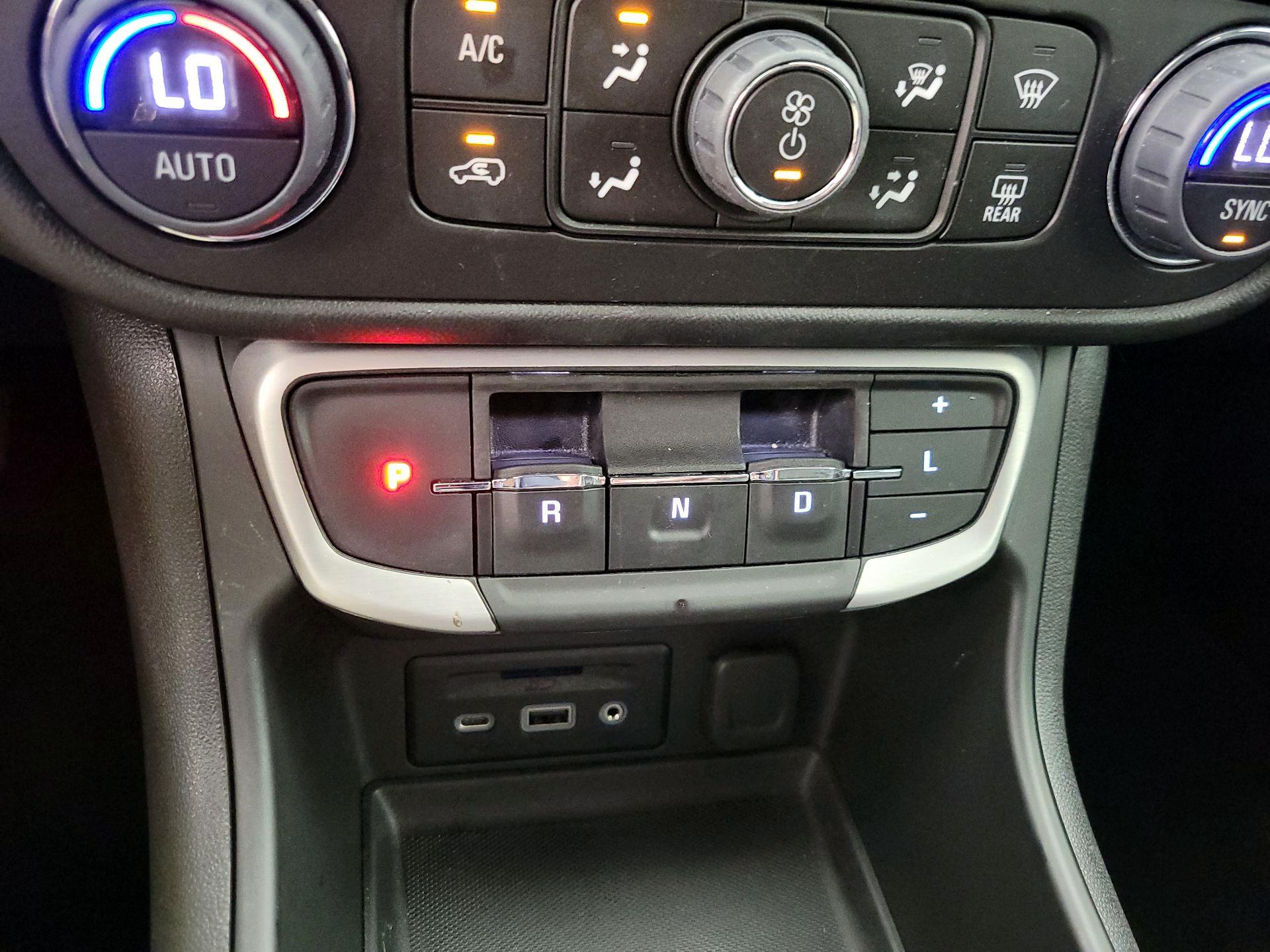 Thumbnail: 2023 GMC Terrain - 17