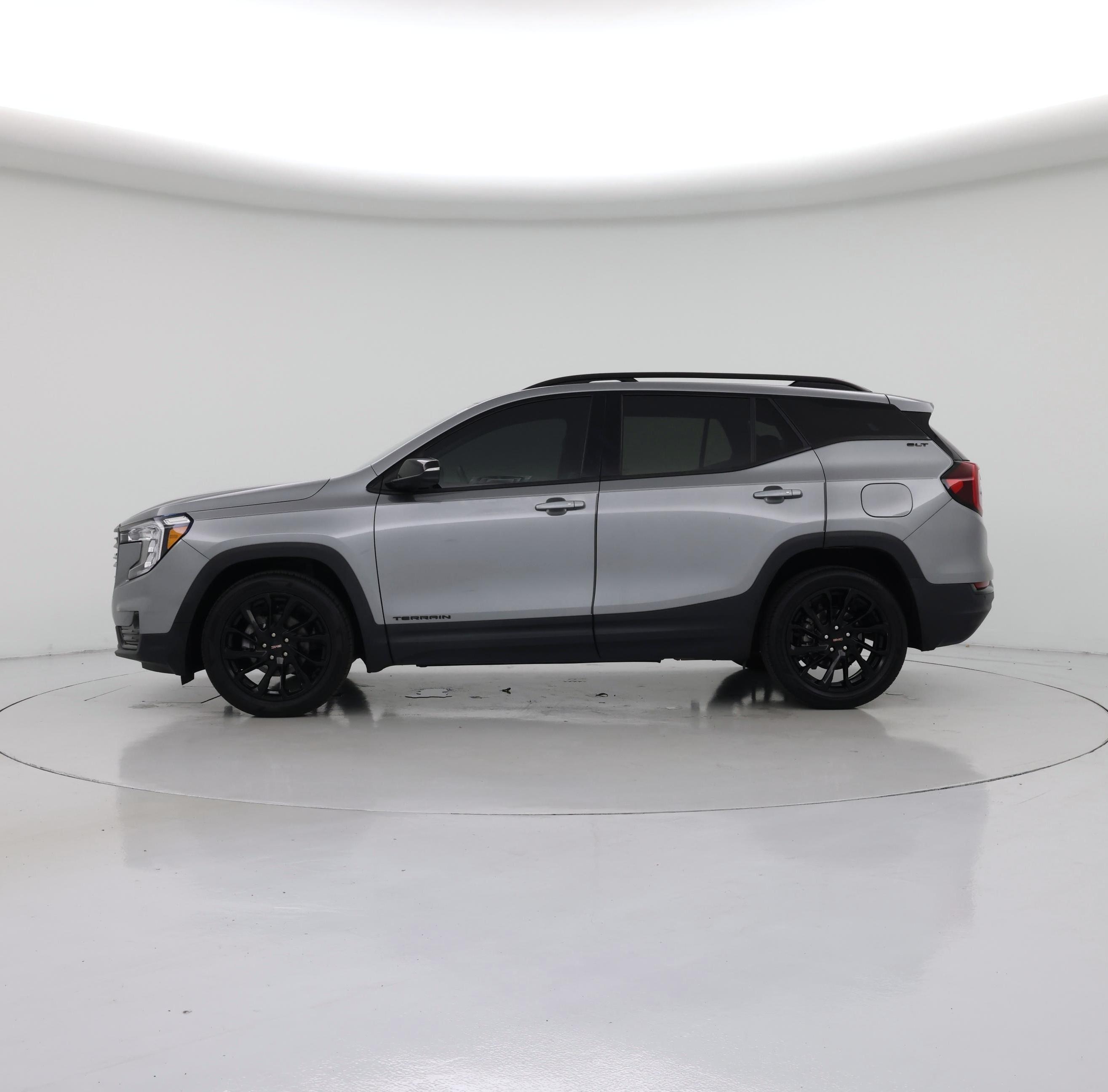 Thumbnail: 2023 GMC Terrain - 3