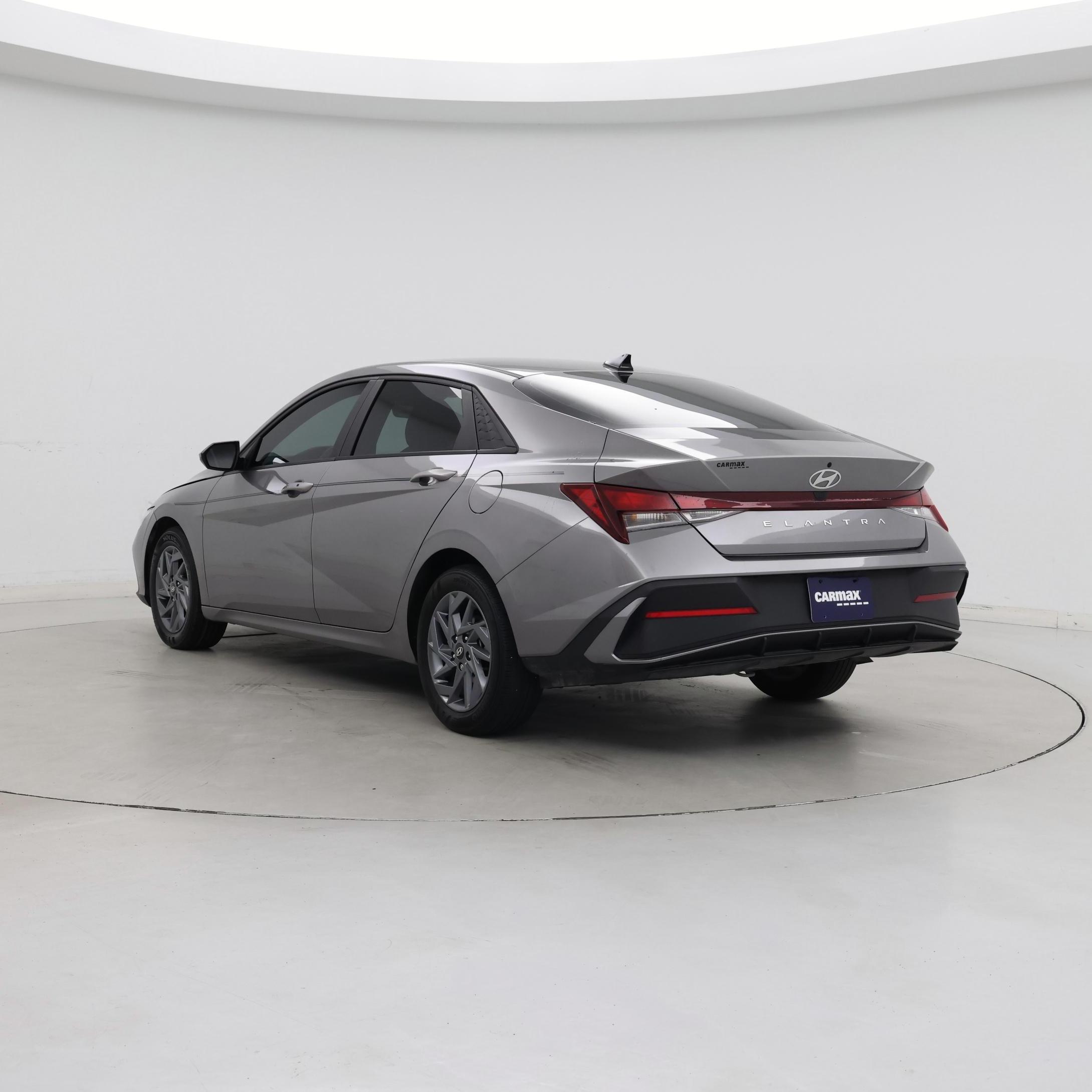 Thumbnail: 2024 Hyundai Elantra - 2