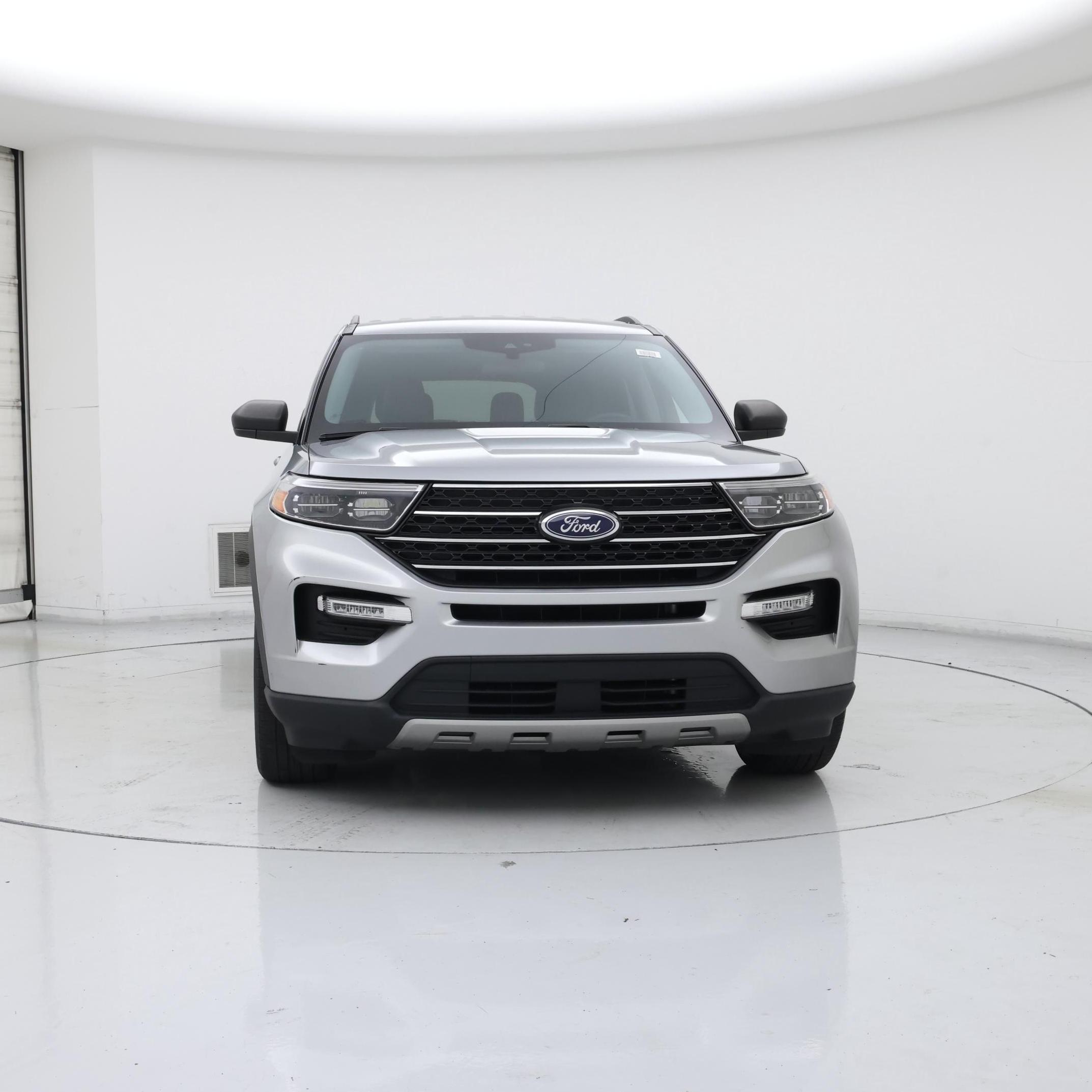 Thumbnail: 2023 Ford Explorer - 5