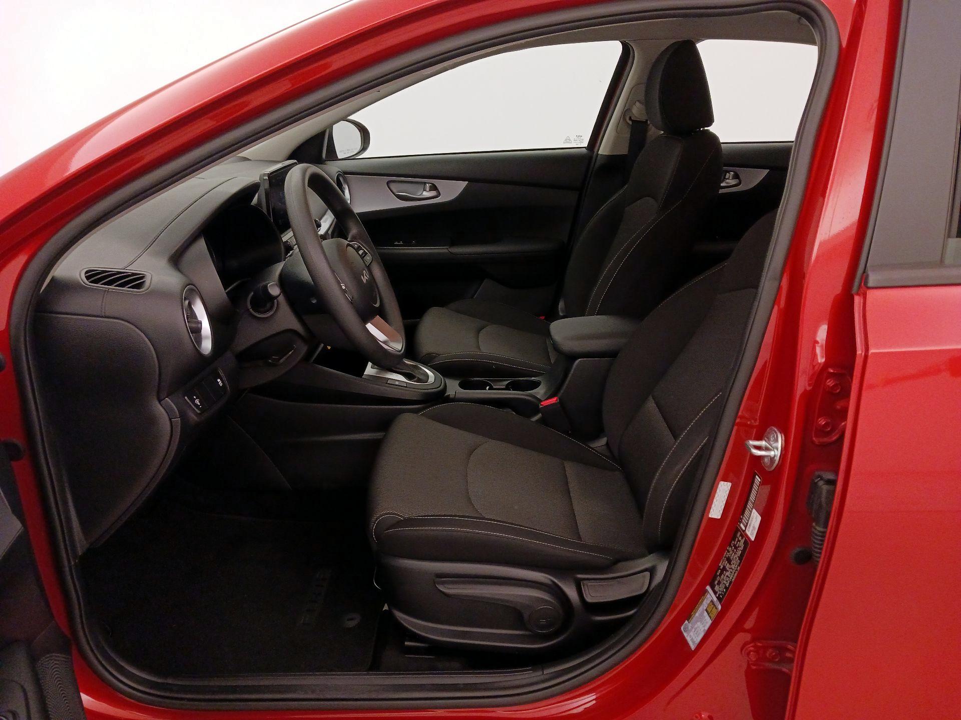 Thumbnail: 2023 Kia Forte - 11