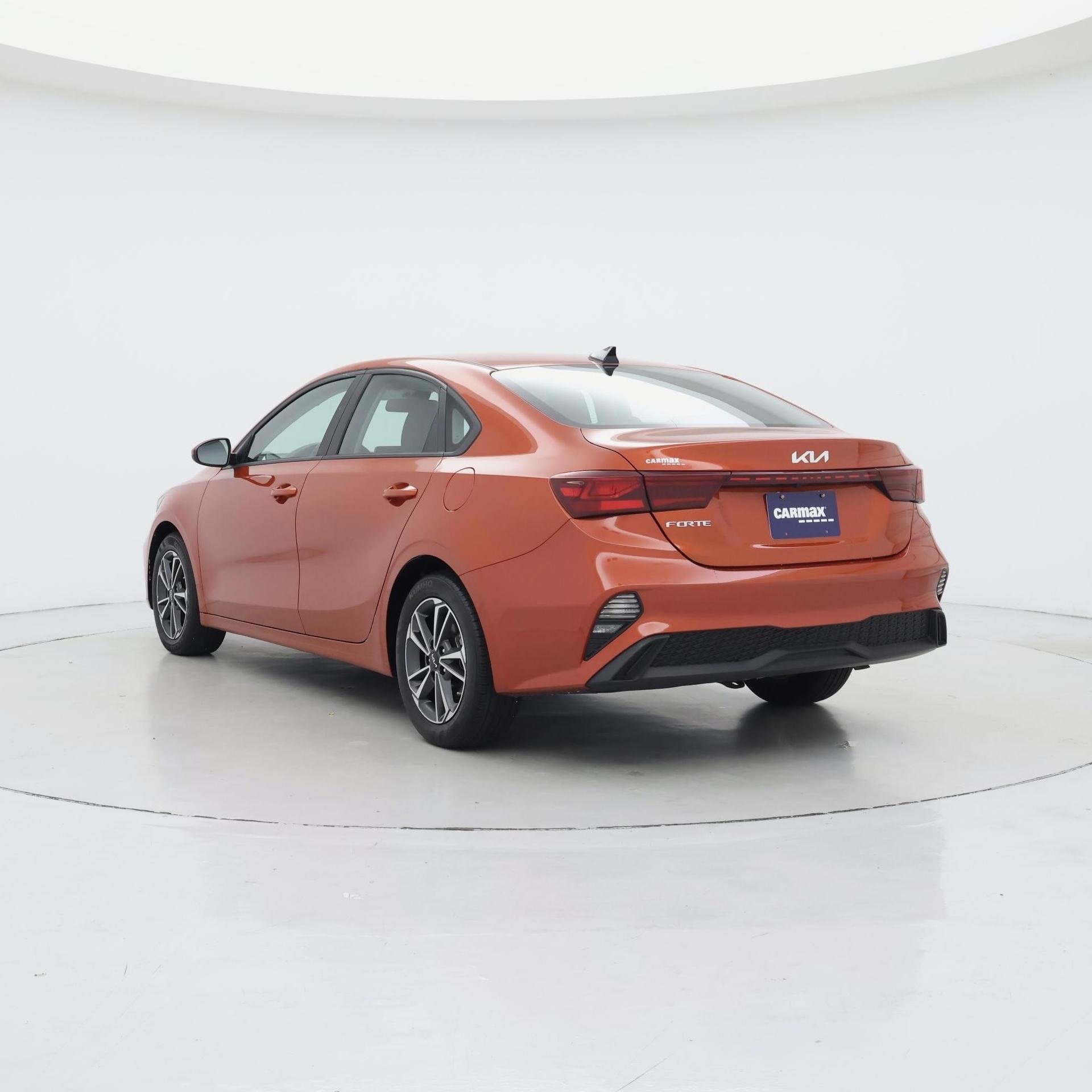 Thumbnail: 2023 Kia Forte - 2