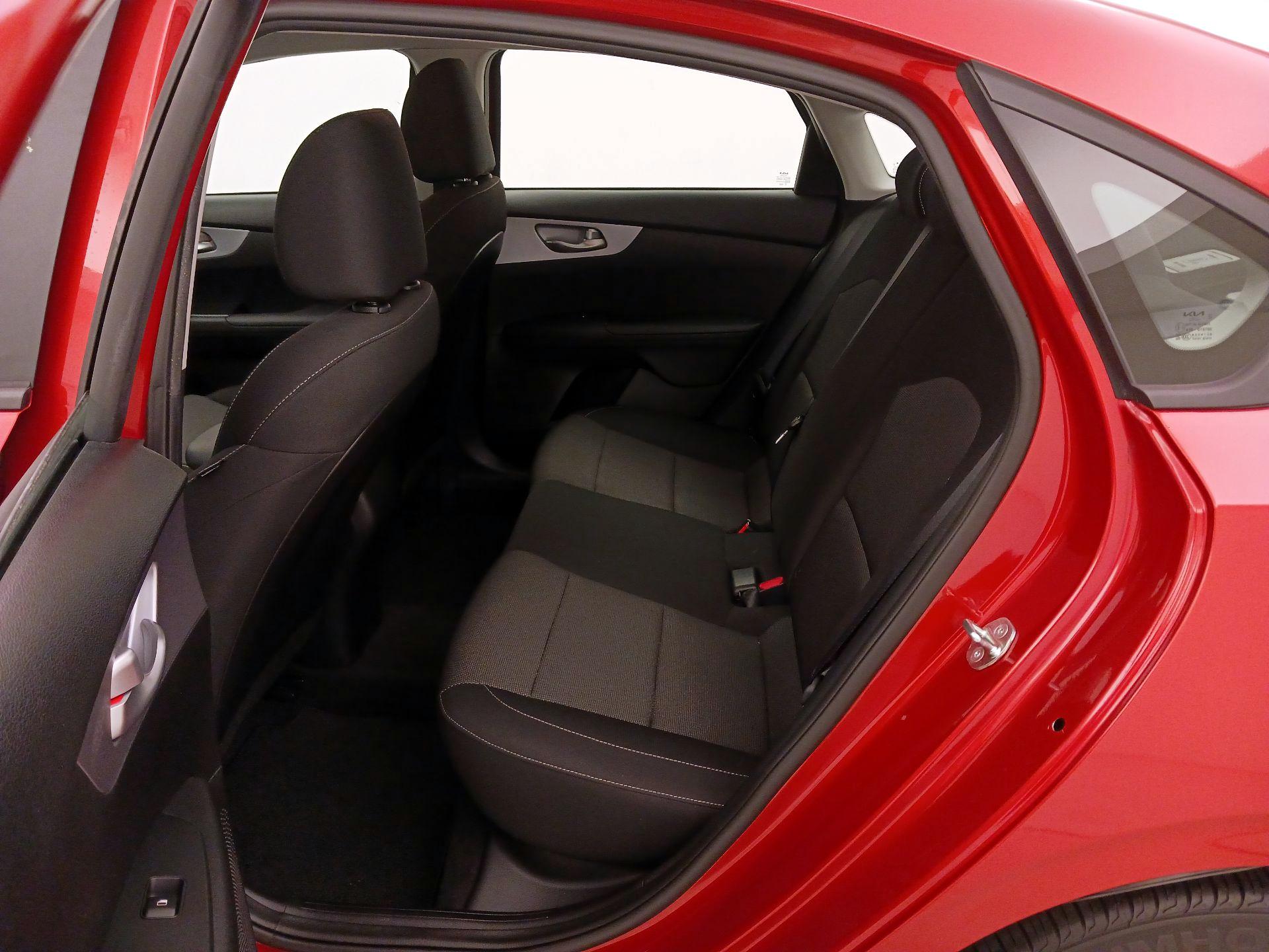 Thumbnail: 2023 Kia Forte - 19