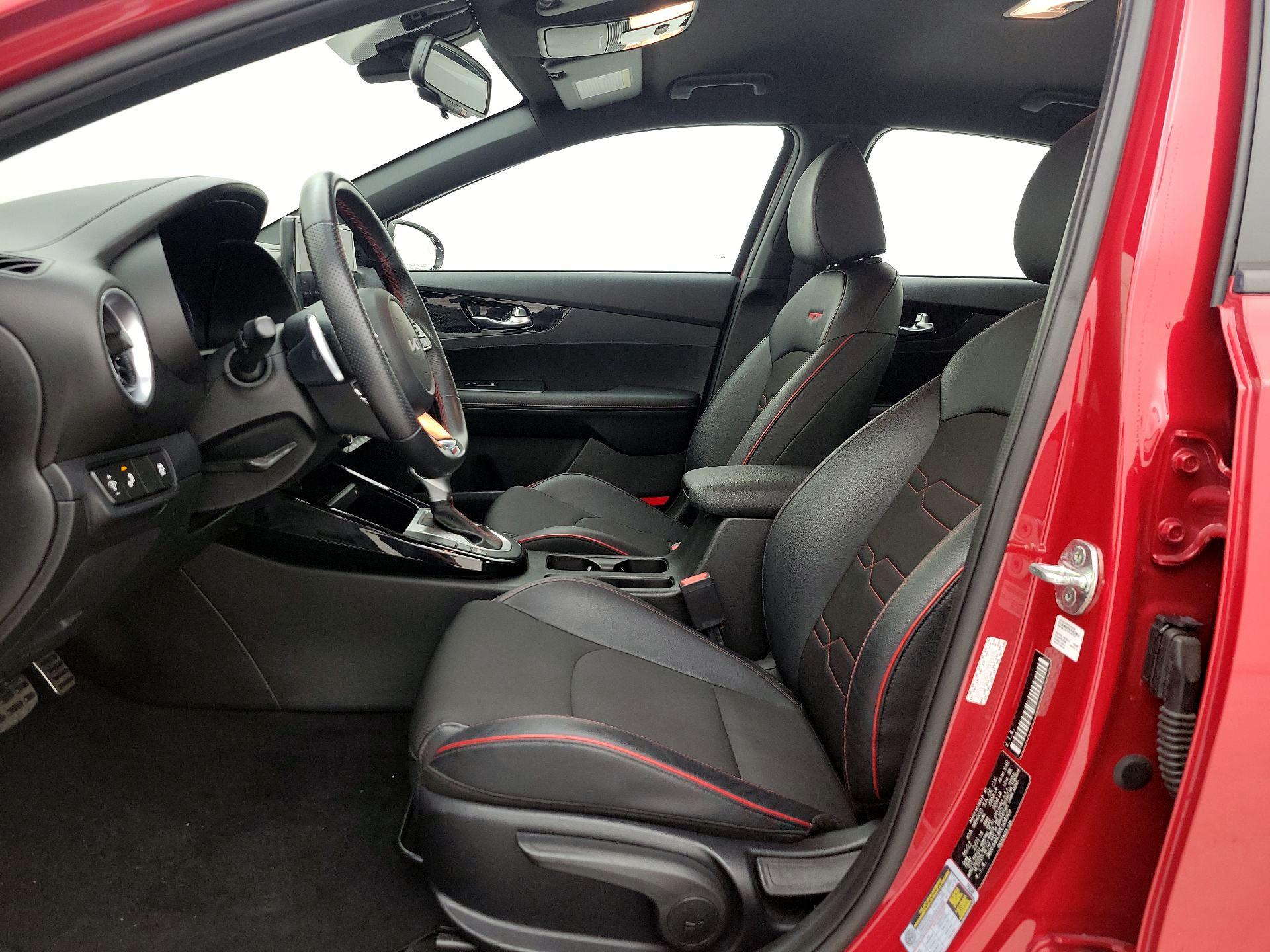 Thumbnail: 2023 Kia Forte - 11