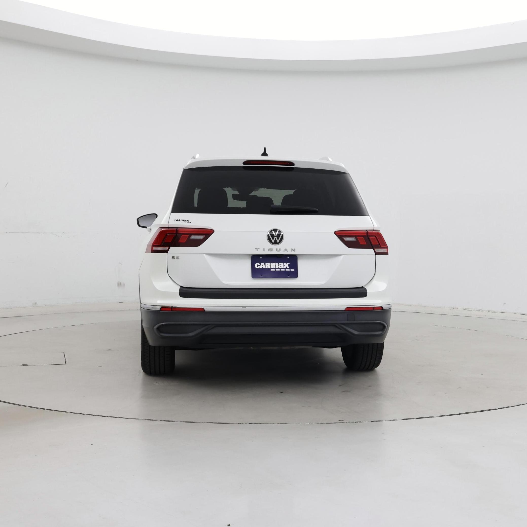 Thumbnail: 2023 Volkswagen Tiguan - 6
