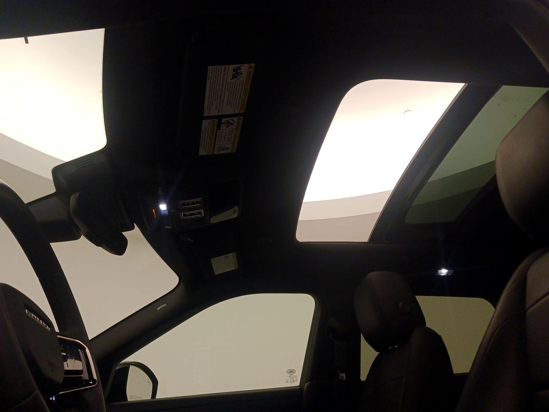 Thumbnail: 2024 Land Rover Range Rover Evoque - 20