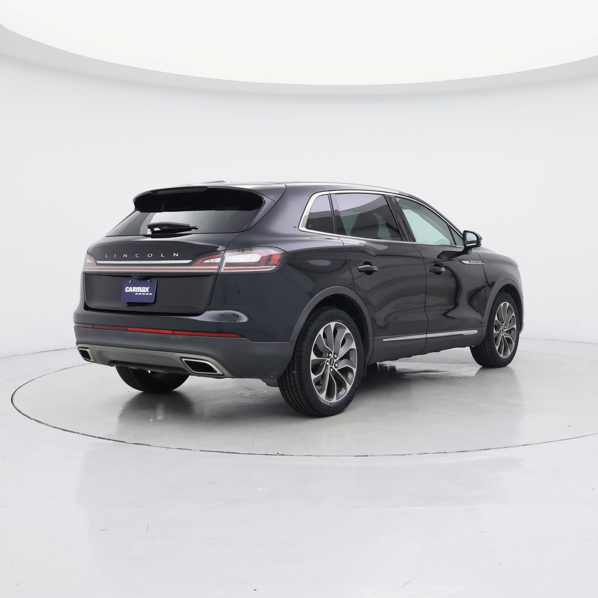 Thumbnail: 2022 Lincoln Nautilus - 8