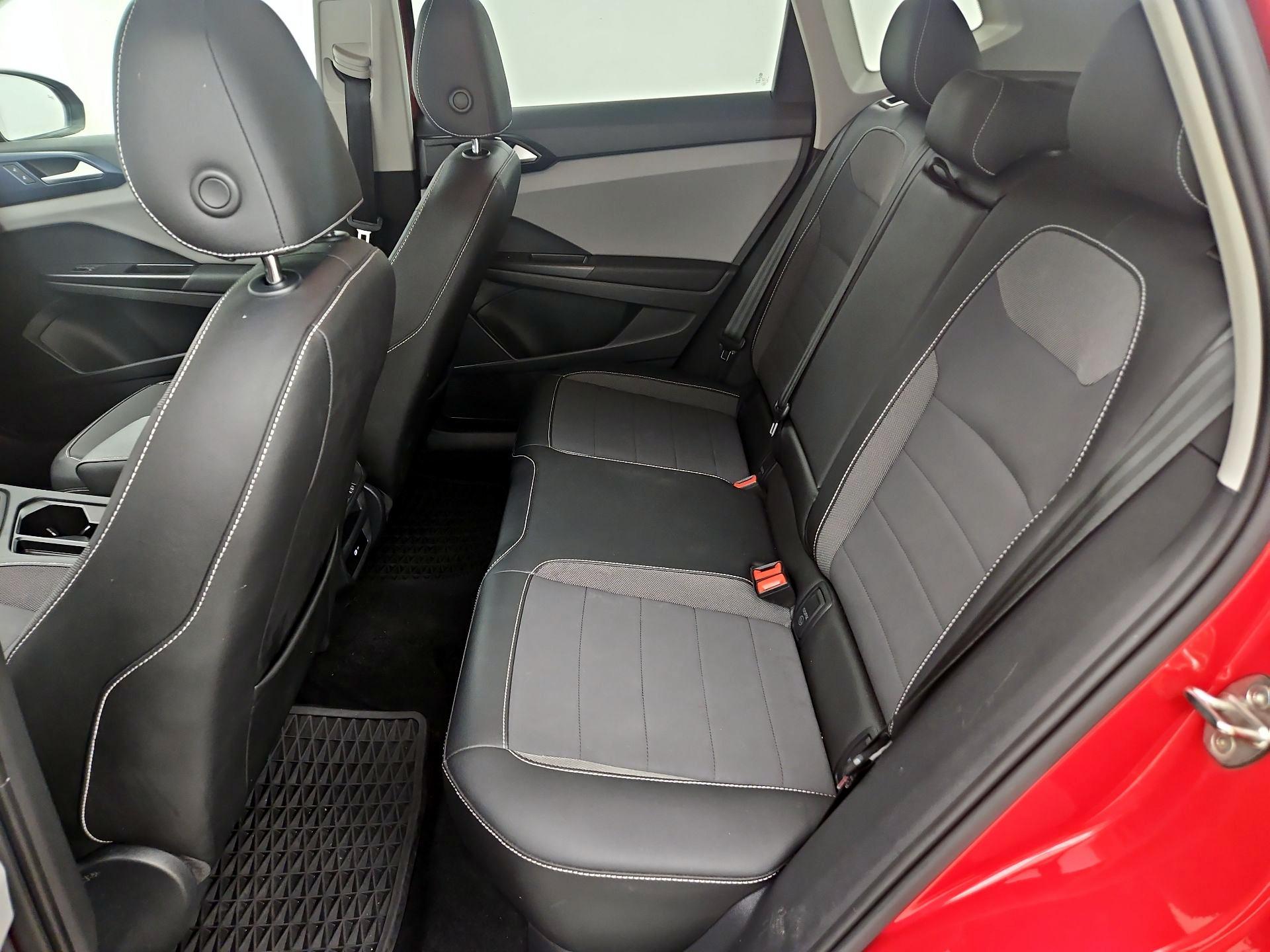 Thumbnail: 2022 Volkswagen Taos - 19