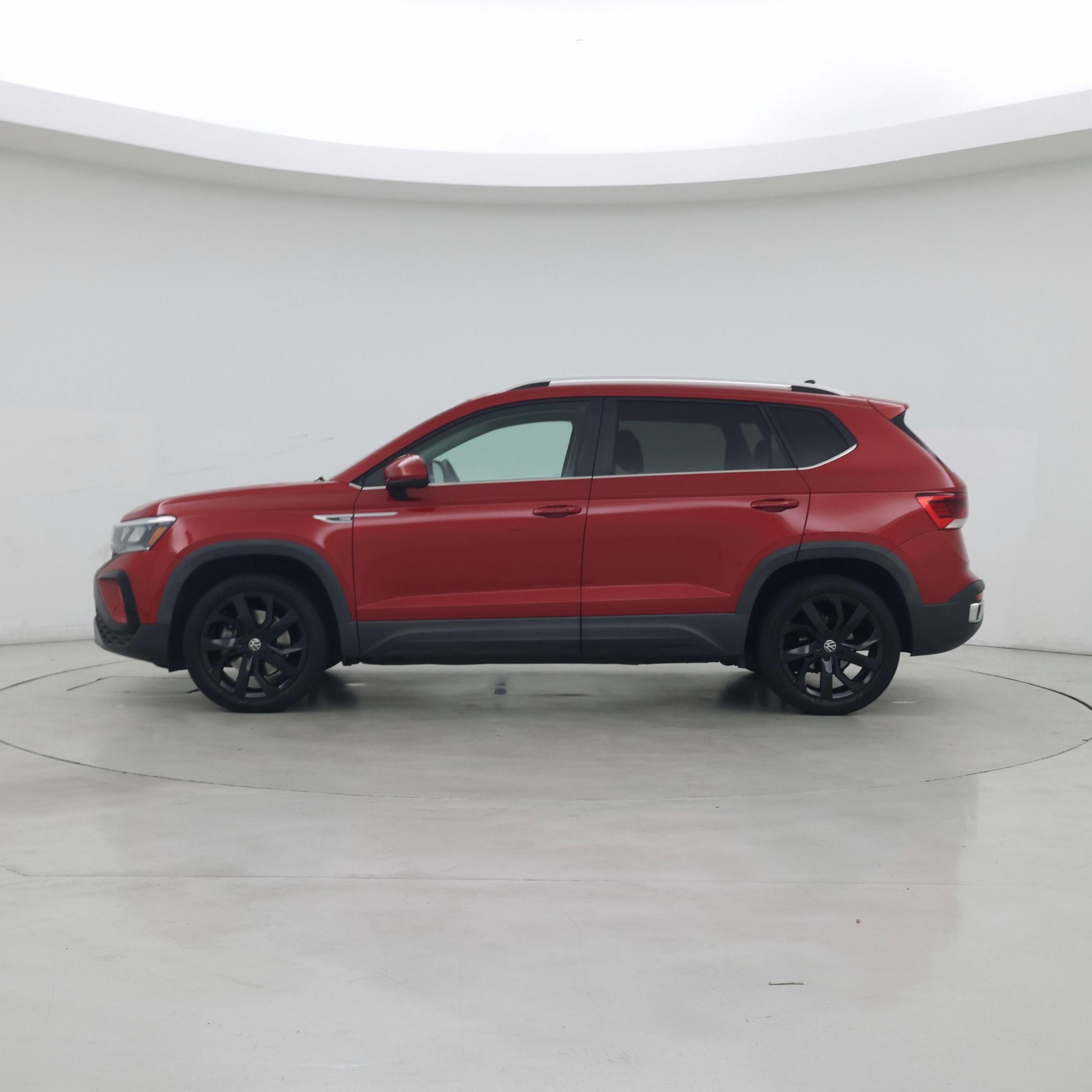 Thumbnail: 2022 Volkswagen Taos - 3