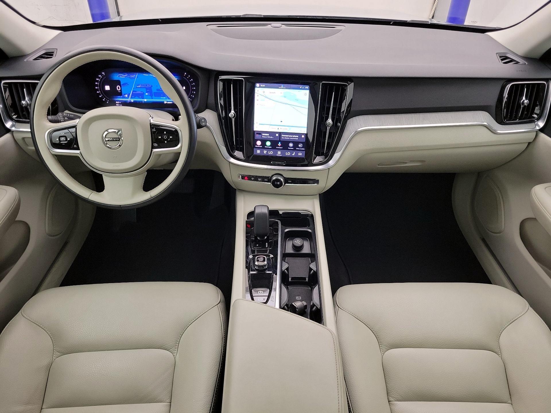 Thumbnail: 2025 Volvo S60 - 9