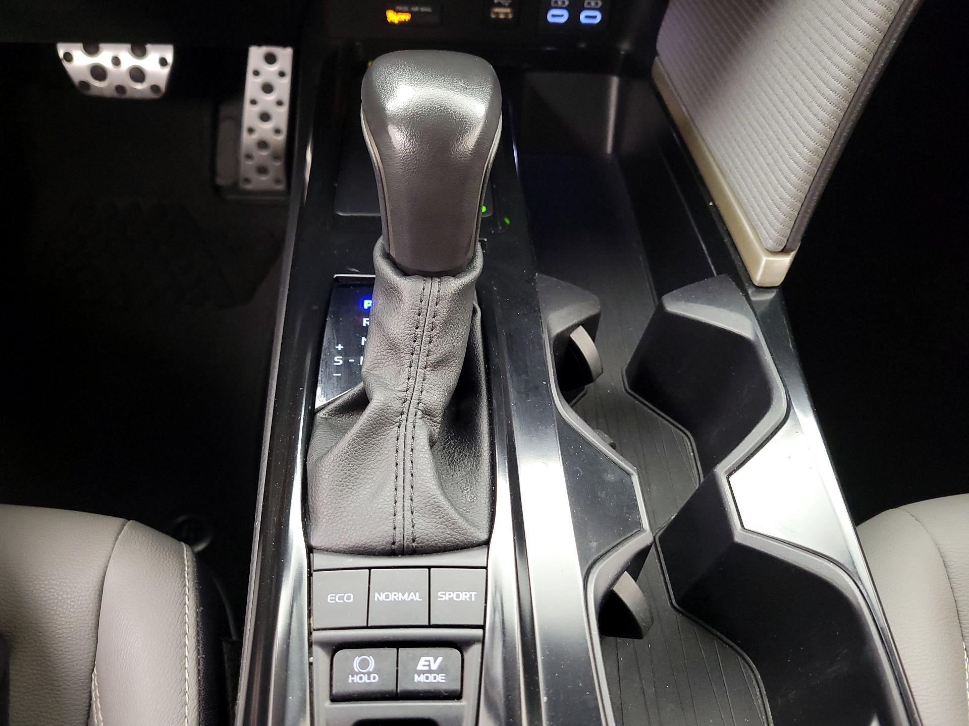 Thumbnail: 2025 Toyota Camry - 17