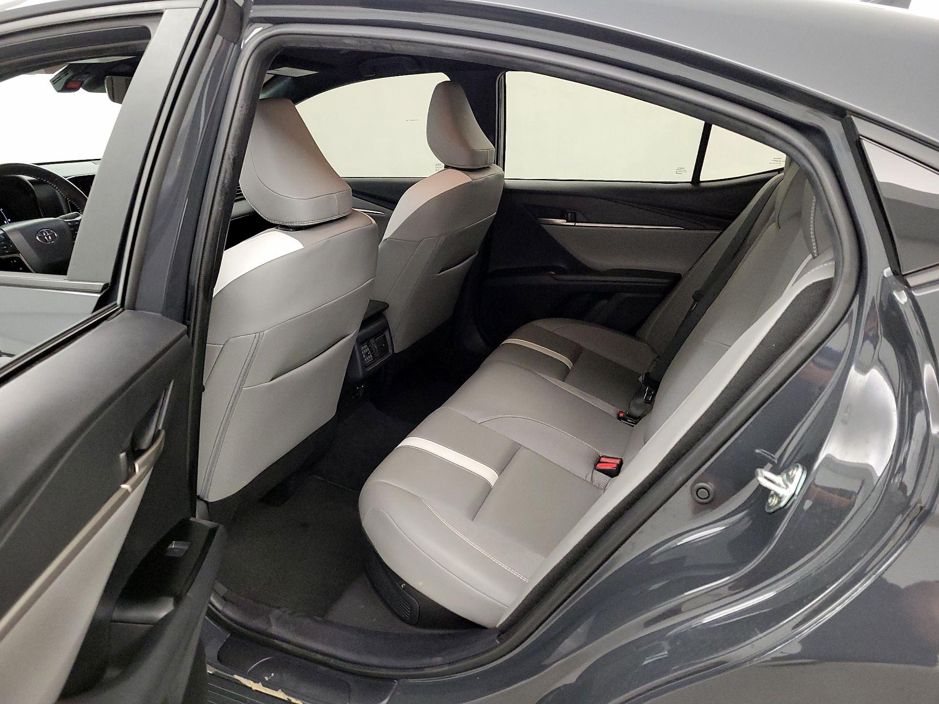 Thumbnail: 2025 Toyota Camry - 19