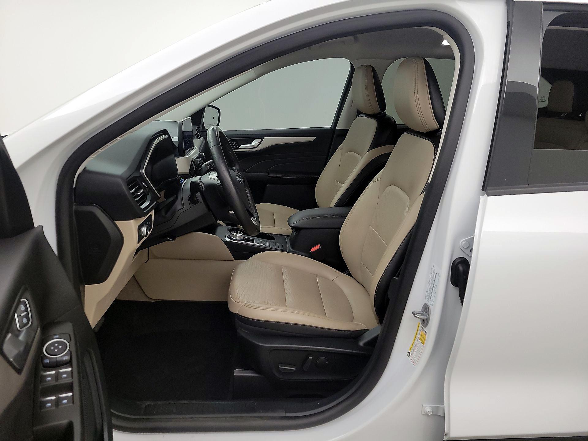 Thumbnail: 2021 Ford Escape - 11