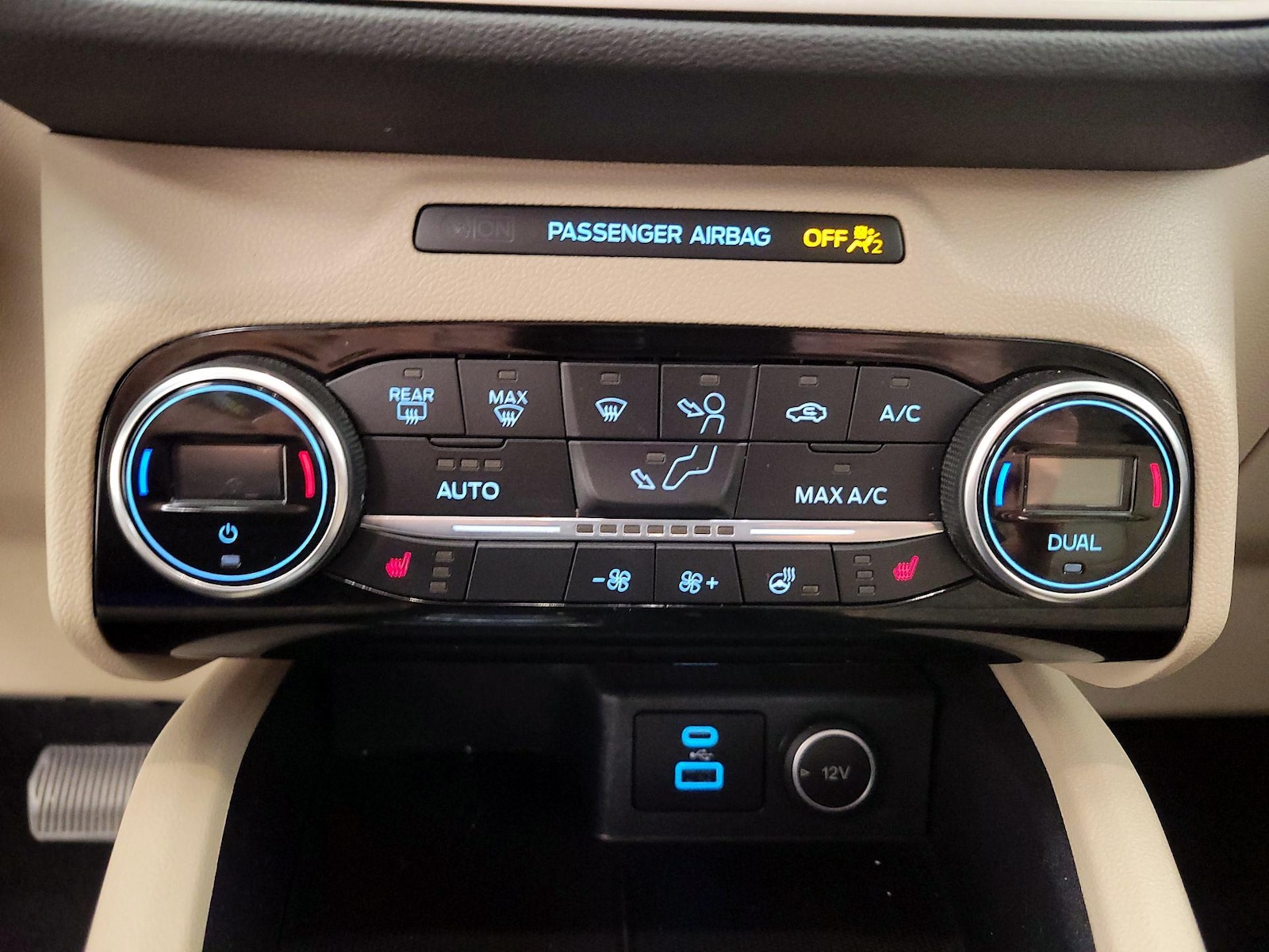 2021 Ford Escape SEL - Photo 17