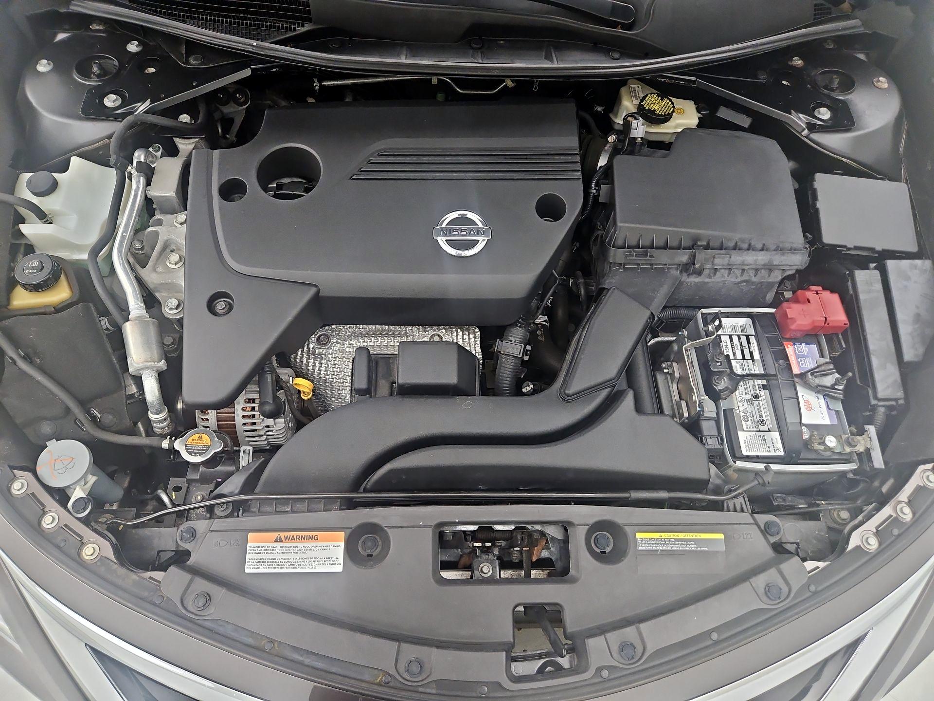 Thumbnail: 2015 Nissan Altima - 20