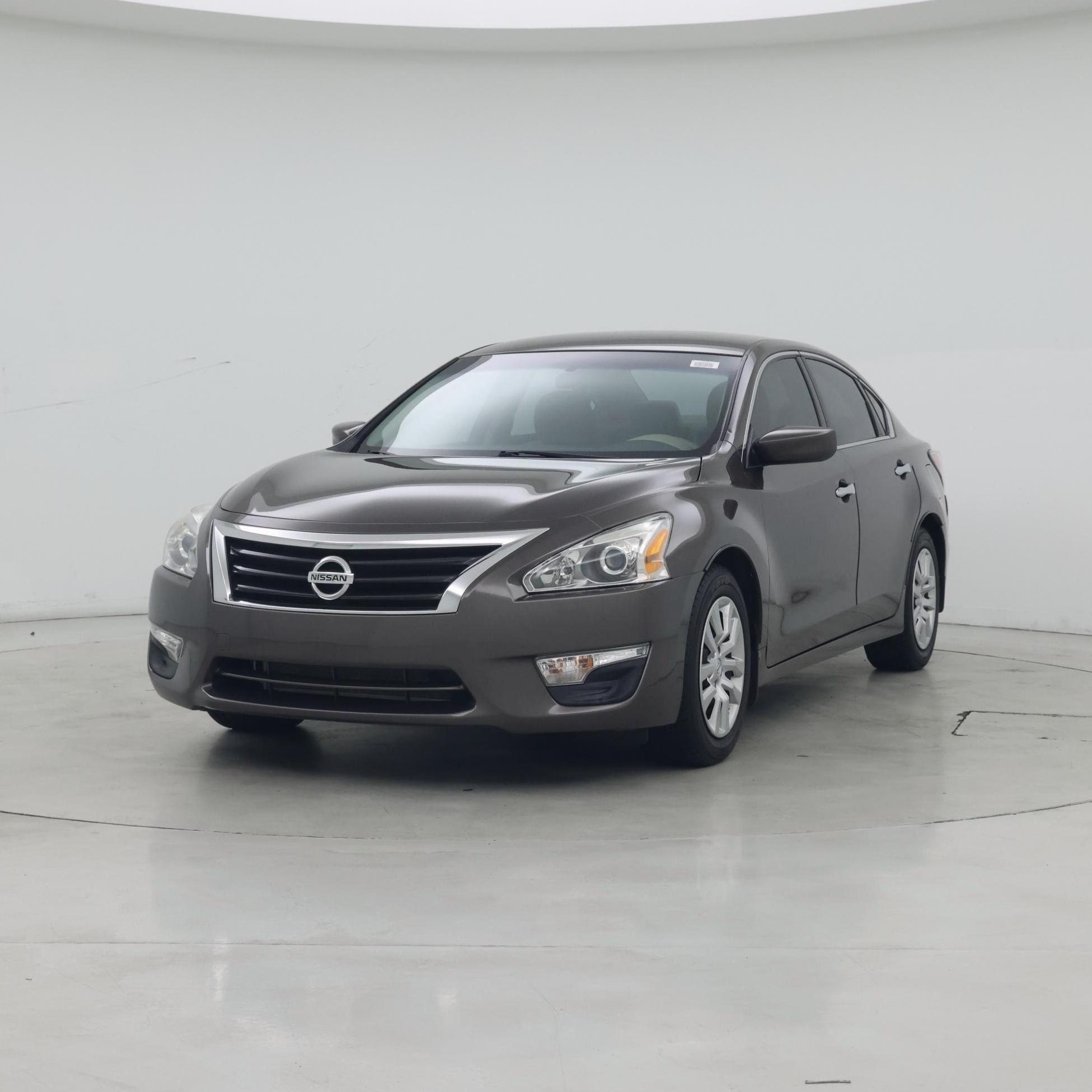Thumbnail: 2015 Nissan Altima - 4