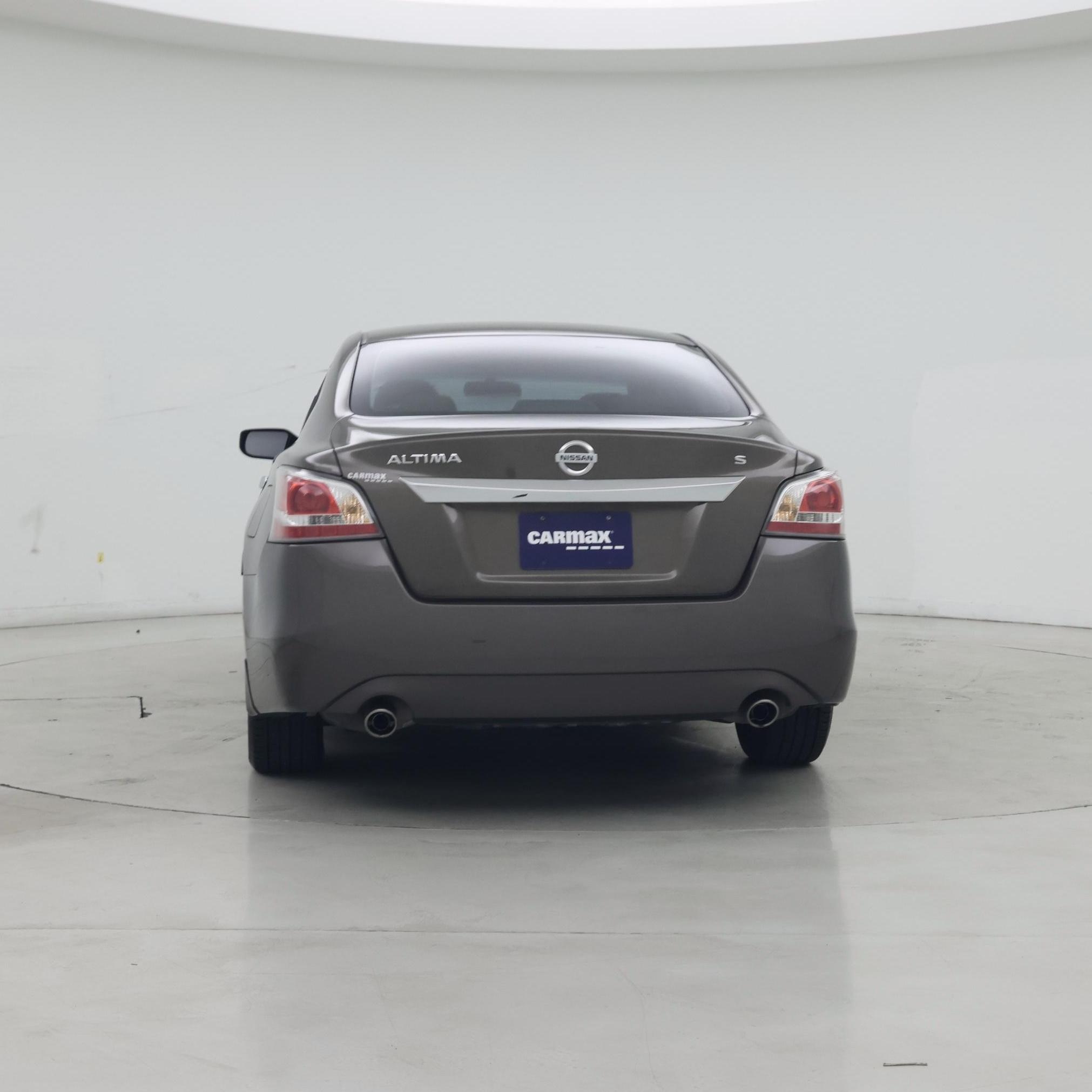 Thumbnail: 2015 Nissan Altima - 6