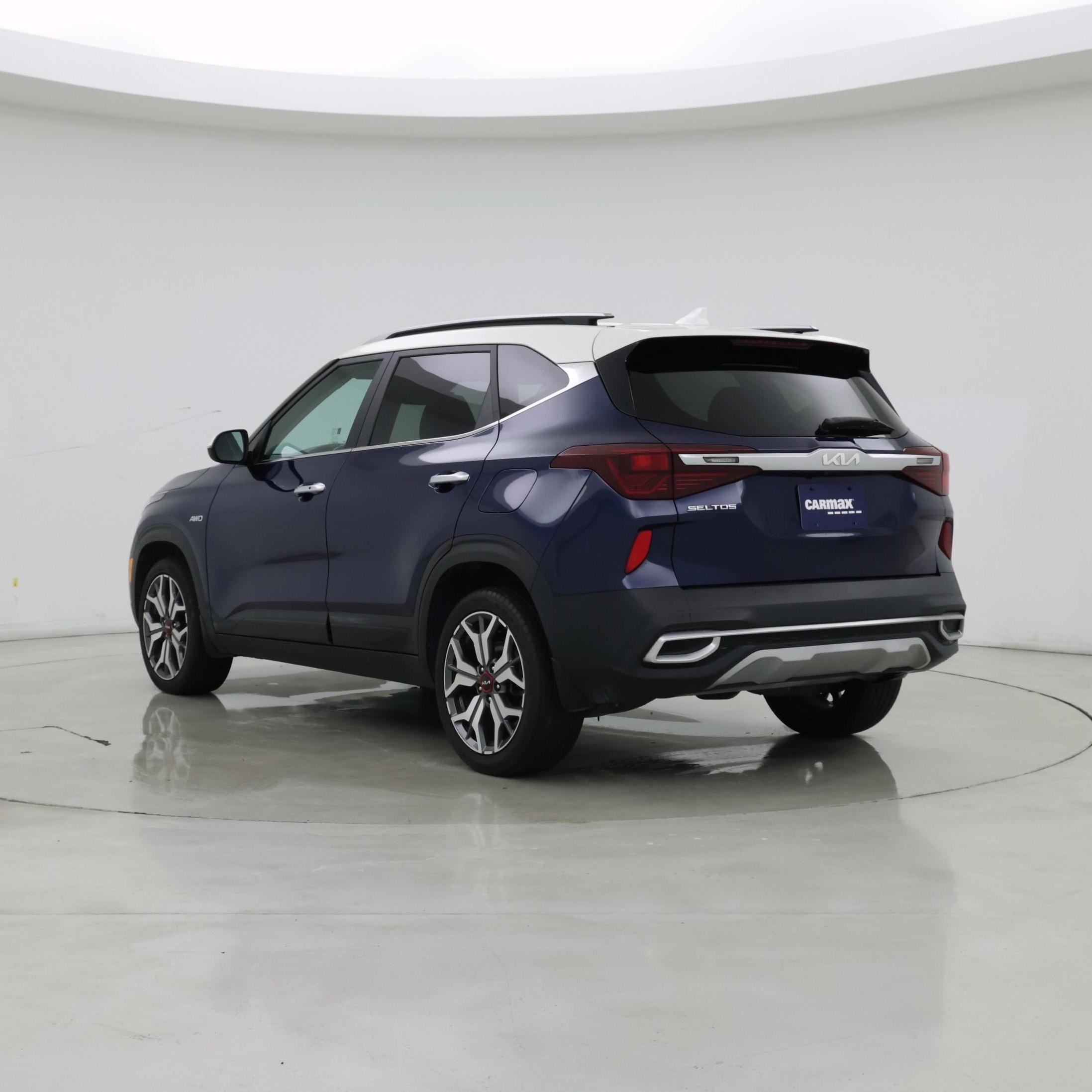 Thumbnail: 2023 Kia Seltos - 2