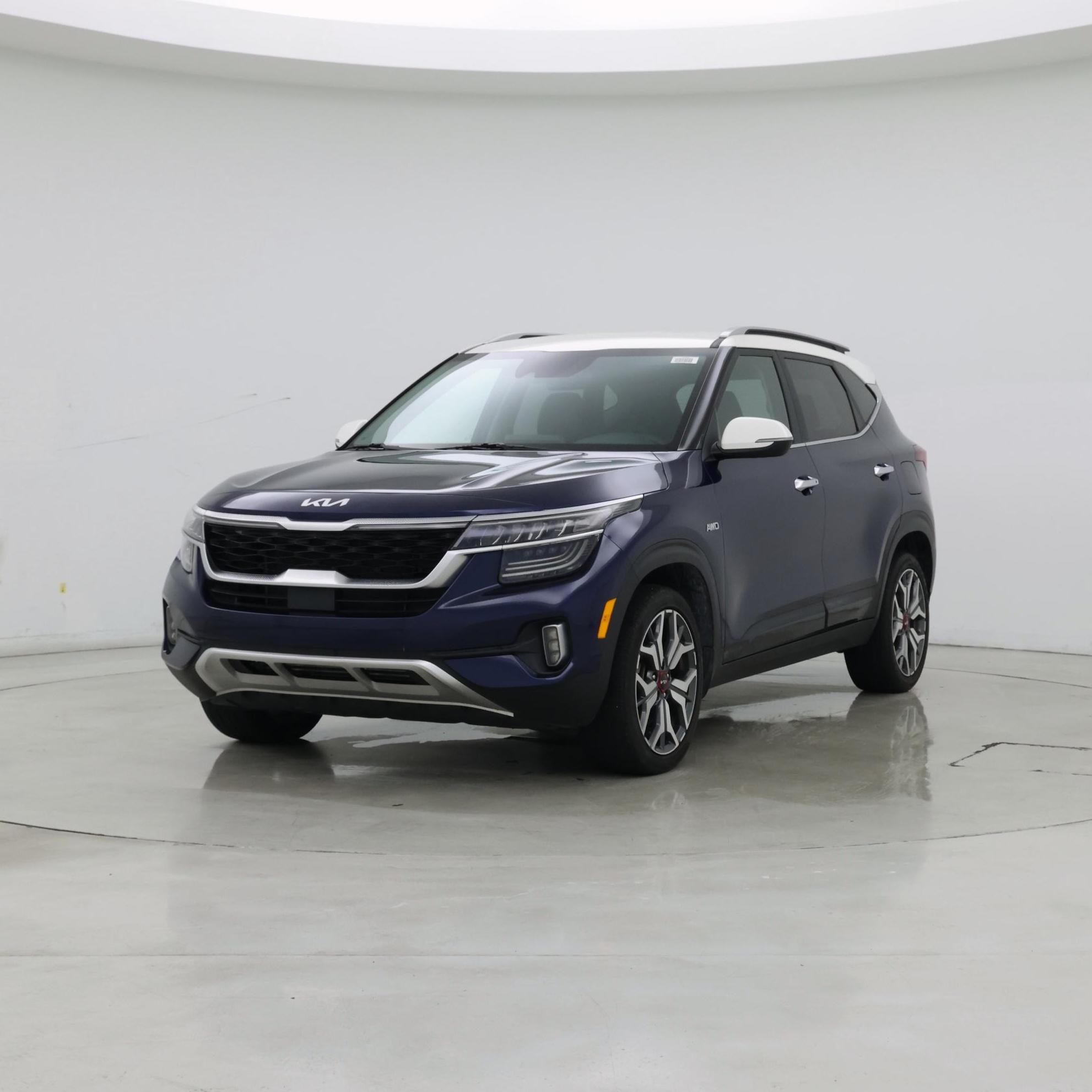 Thumbnail: 2023 Kia Seltos - 4