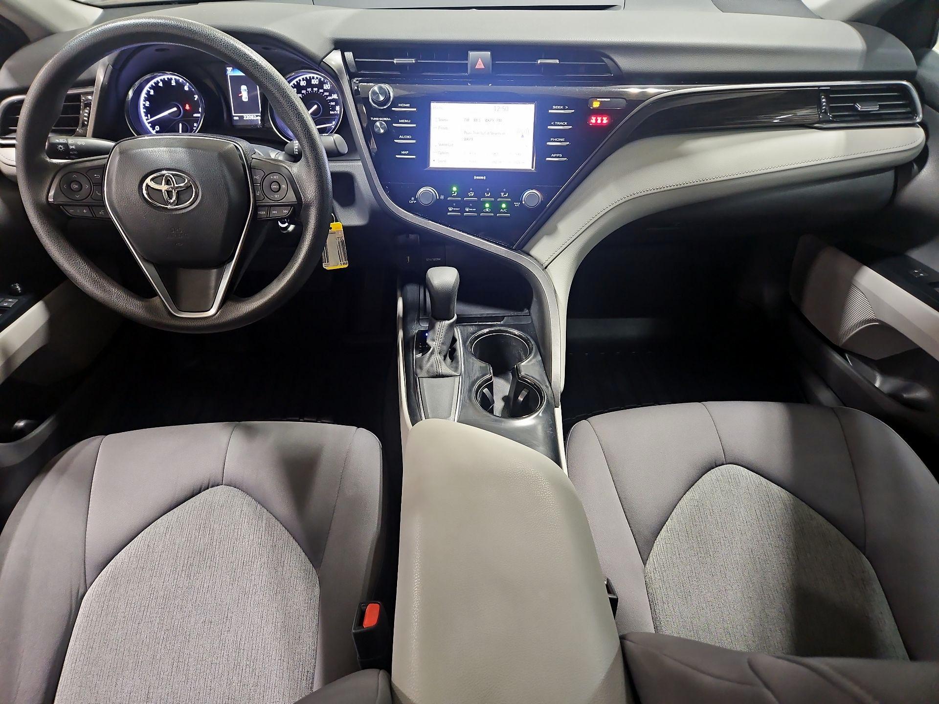 Thumbnail: 2020 Toyota Camry - 9