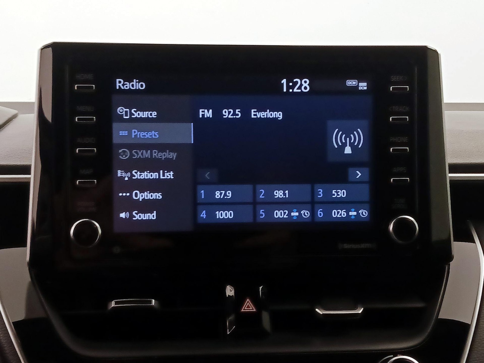 2021 Toyota Corolla SE - Photo 16