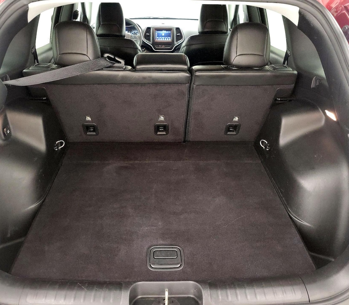 Trunk/Cargo (Seats Up)