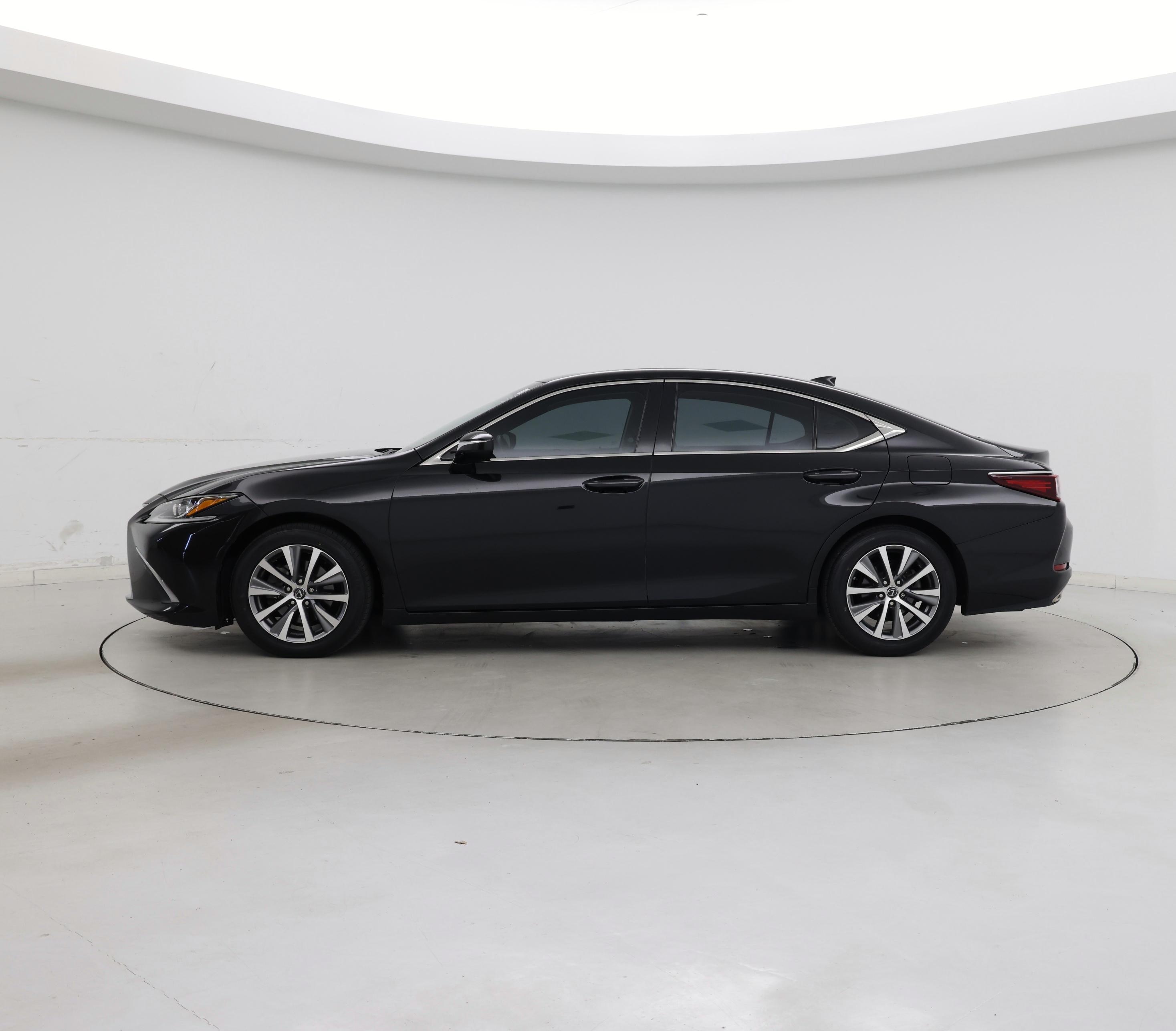 Thumbnail: 2020 Lexus ES - 3