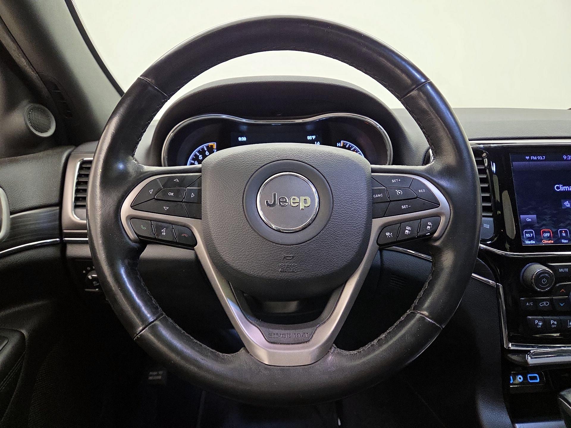 Thumbnail: 2020 Jeep Grand Cherokee - 10