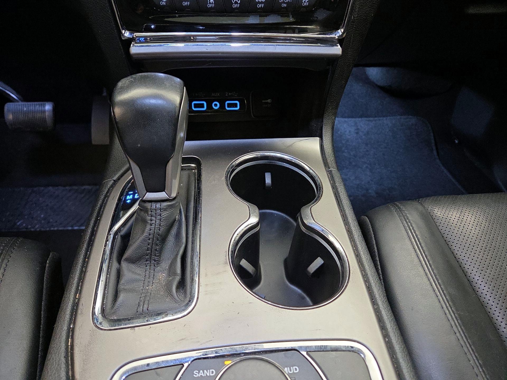 Thumbnail: 2020 Jeep Grand Cherokee - 18