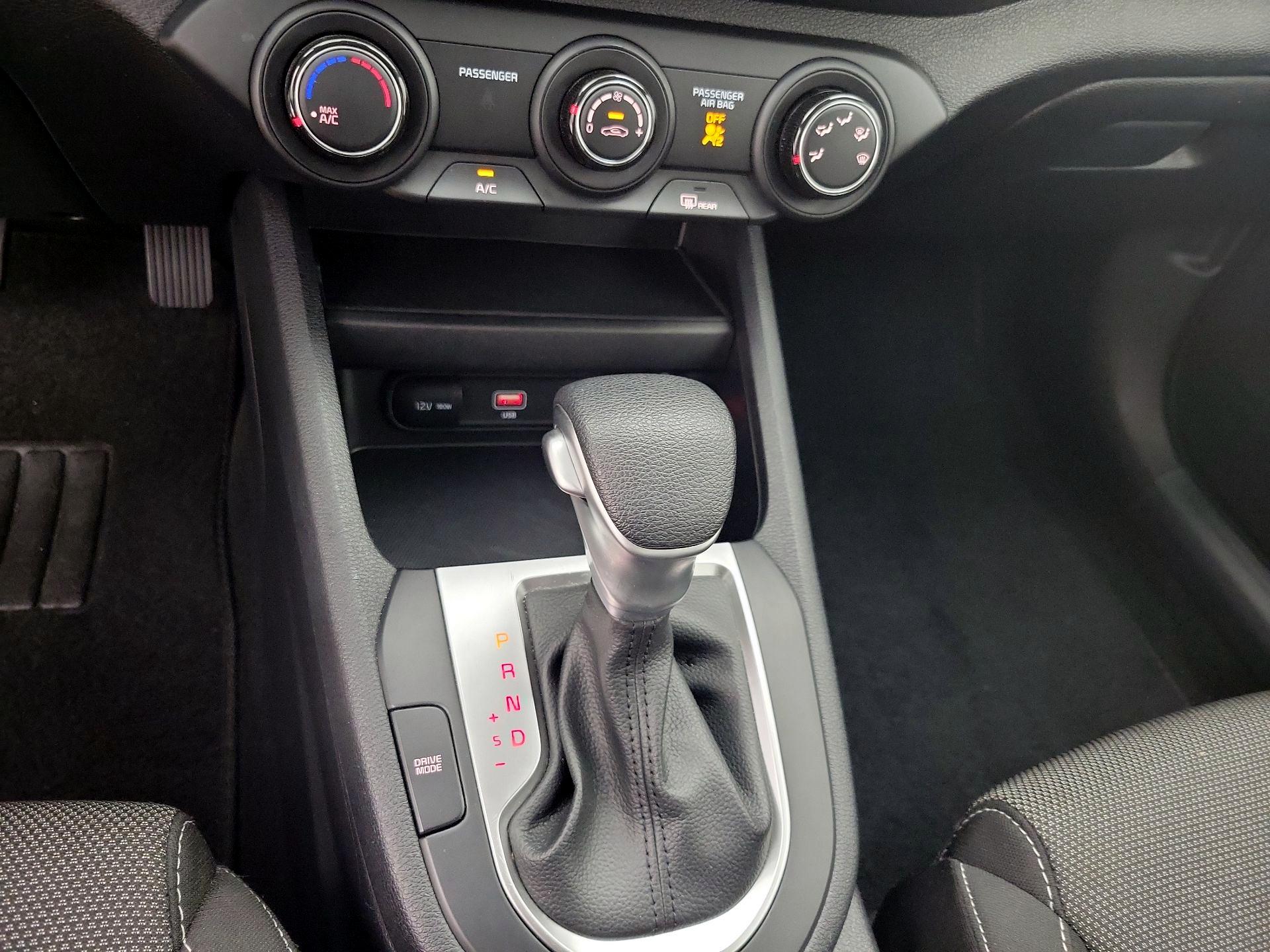 Thumbnail: 2024 Kia Forte - 17