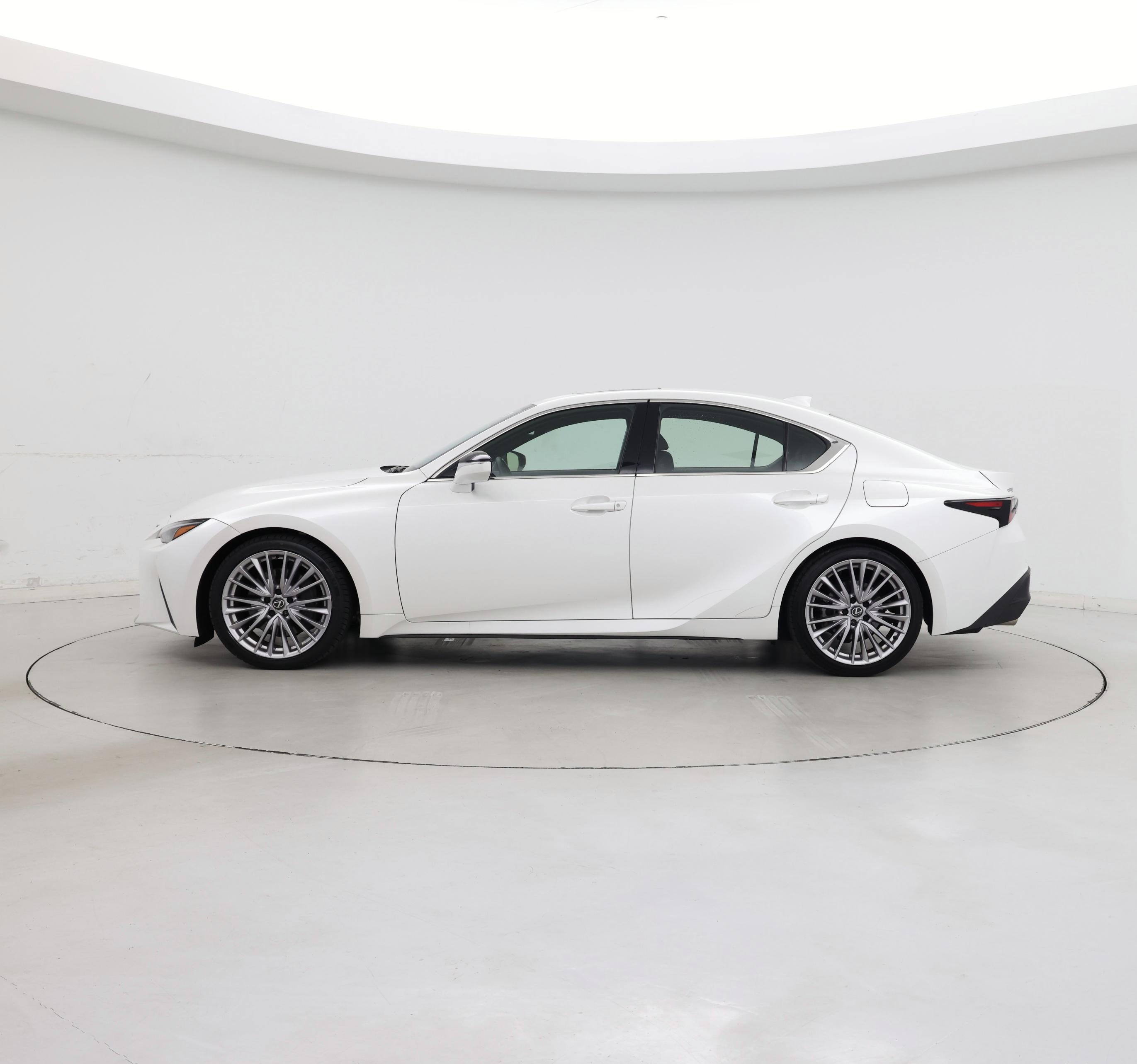 Thumbnail: 2025 Lexus IS - 3