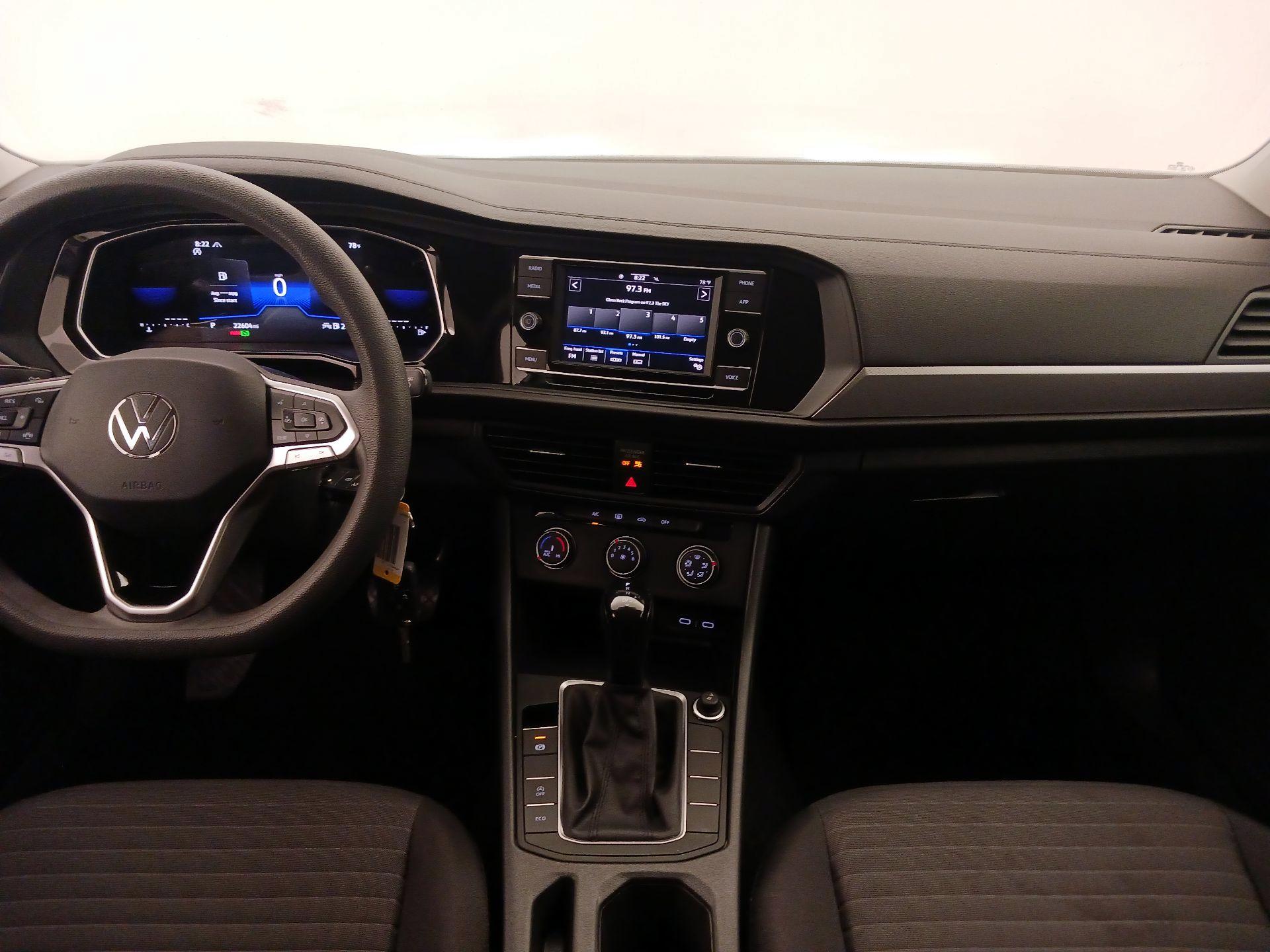 Thumbnail: 2023 Volkswagen Jetta - 9