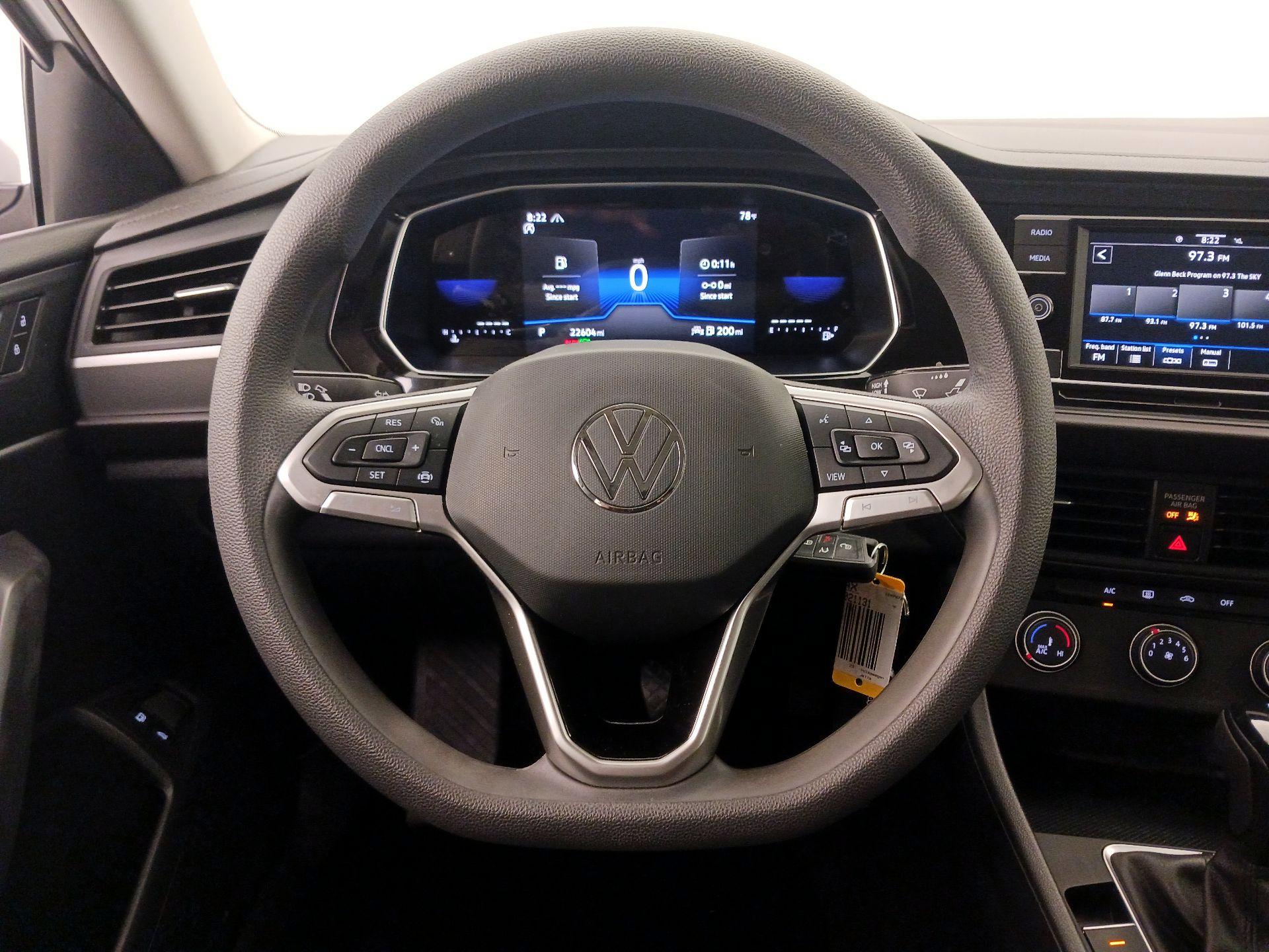 Thumbnail: 2023 Volkswagen Jetta - 10