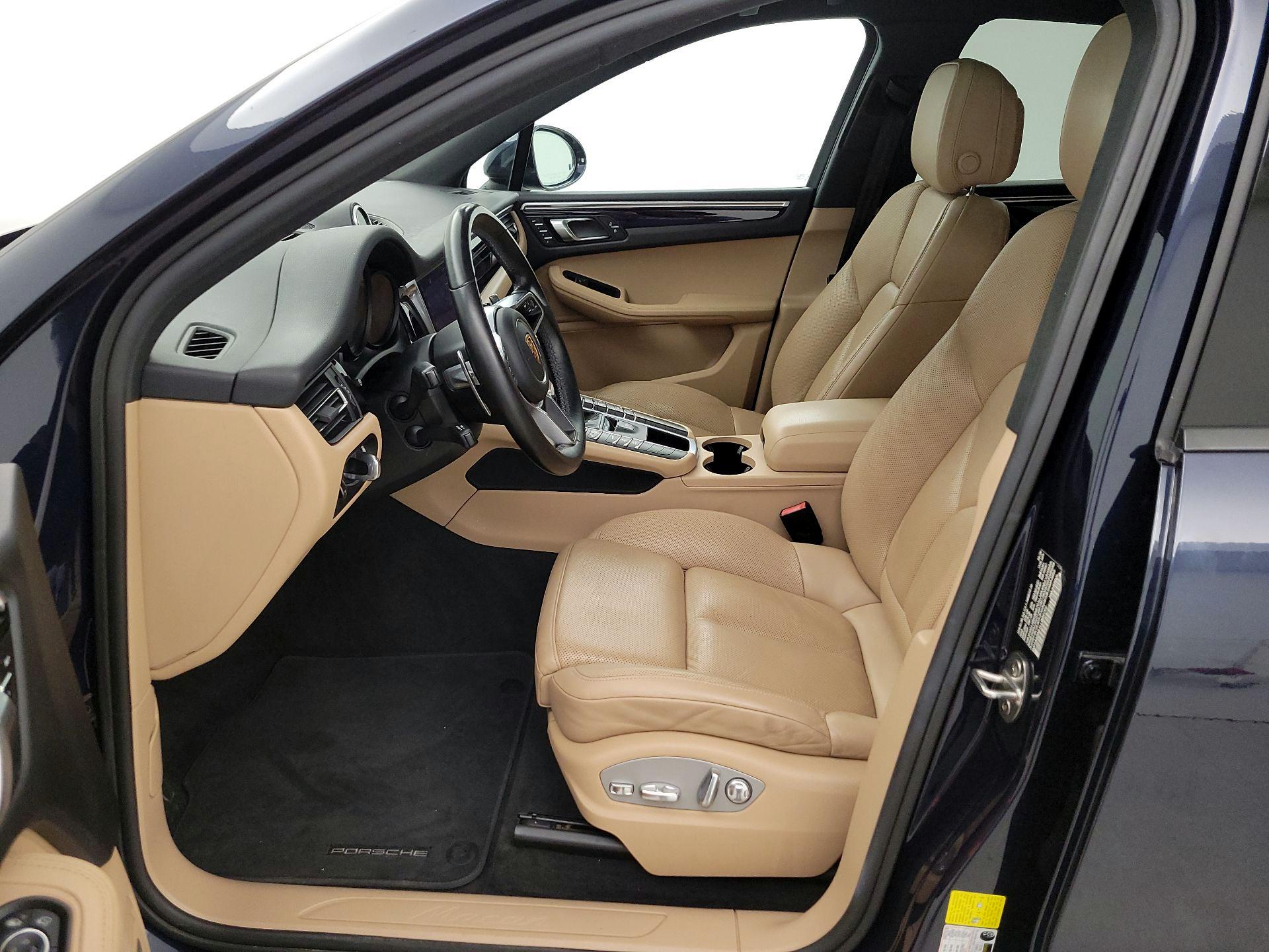 Thumbnail: 2020 Porsche Macan - 11